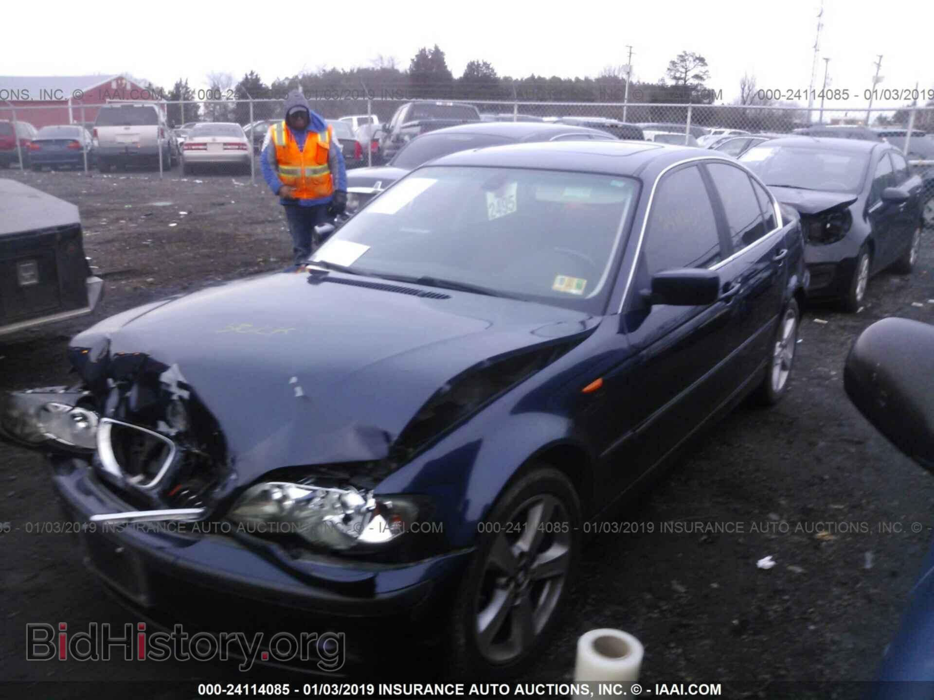 2004 BMW 330 - VIN: WBAEW534X4PN32009 - Фото 2