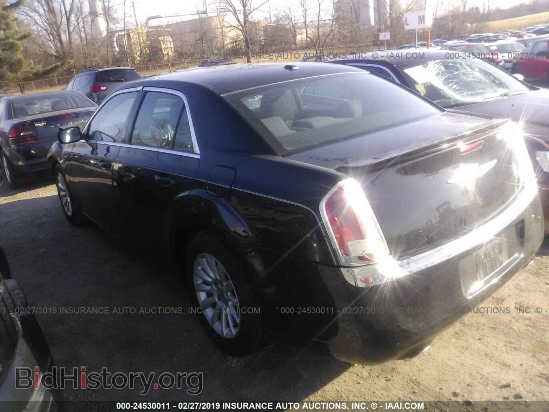 2012 CHRYSLER 300 - VIN: 2C3CCAAG7CH104852 - Фото 3