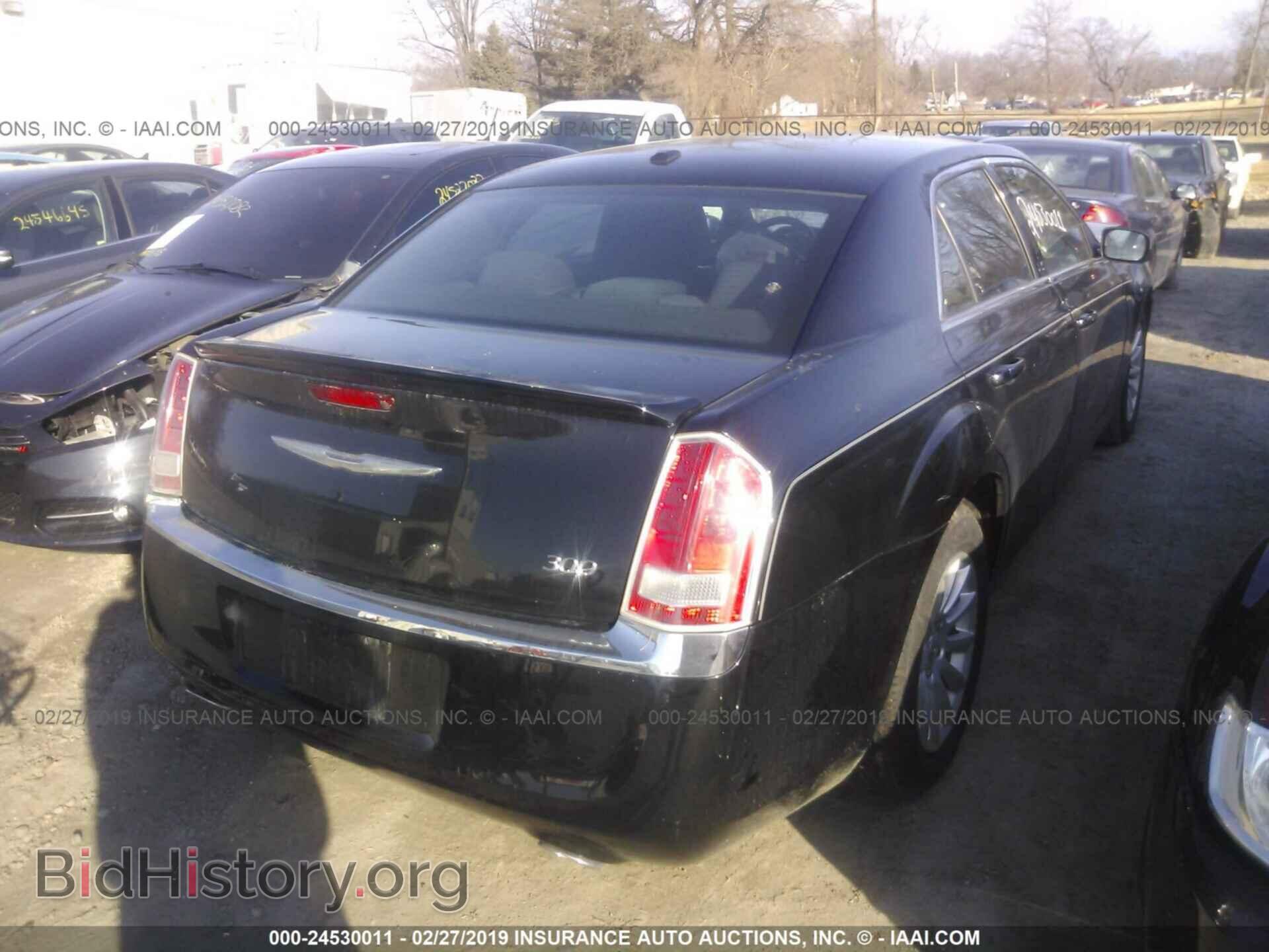 2012 CHRYSLER 300 - VIN: 2C3CCAAG7CH104852 - Фото 4