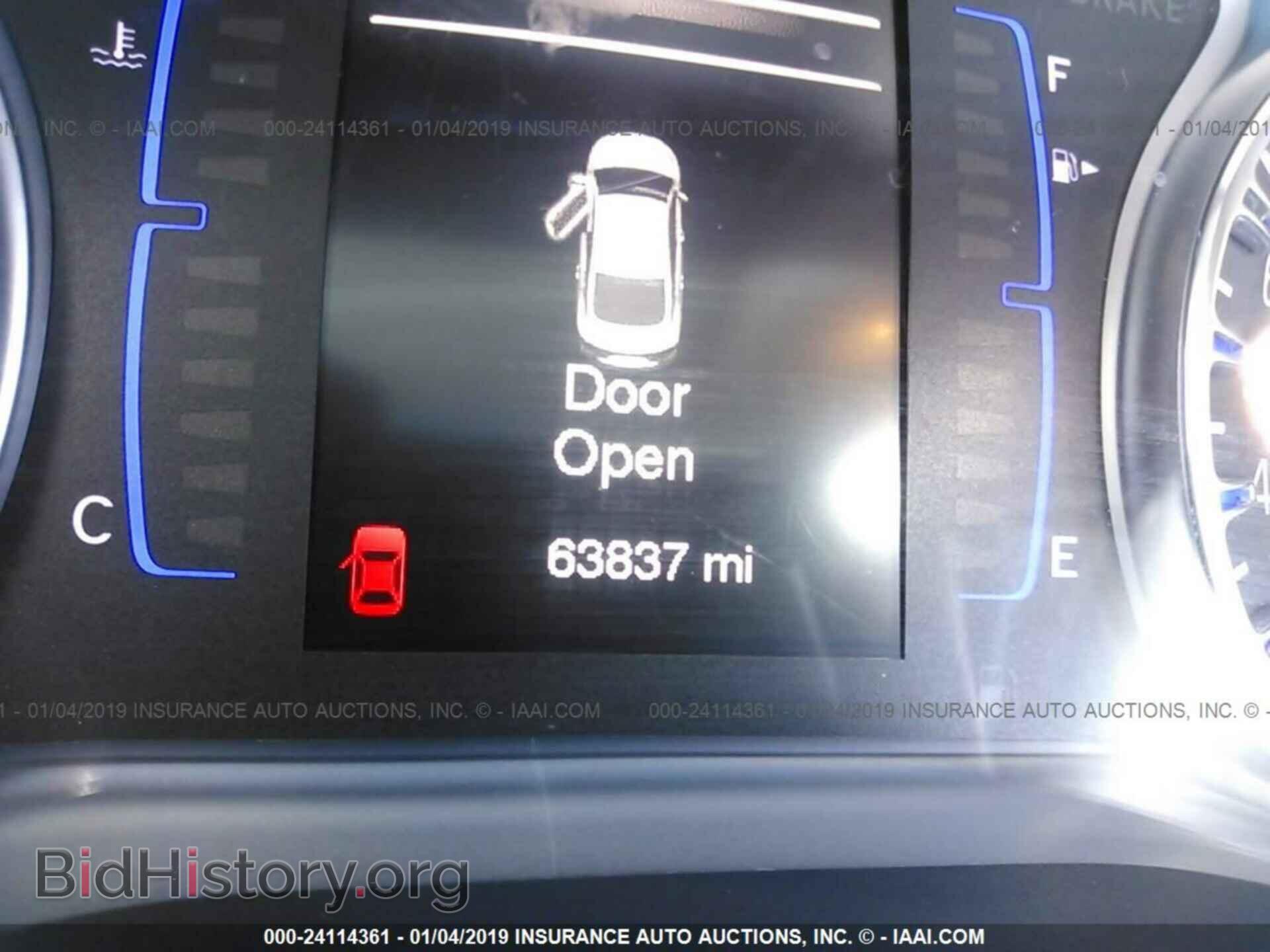 2016 CHRYSLER 200 - VIN: 1C3CCCAB5GN119573 - Фото 7