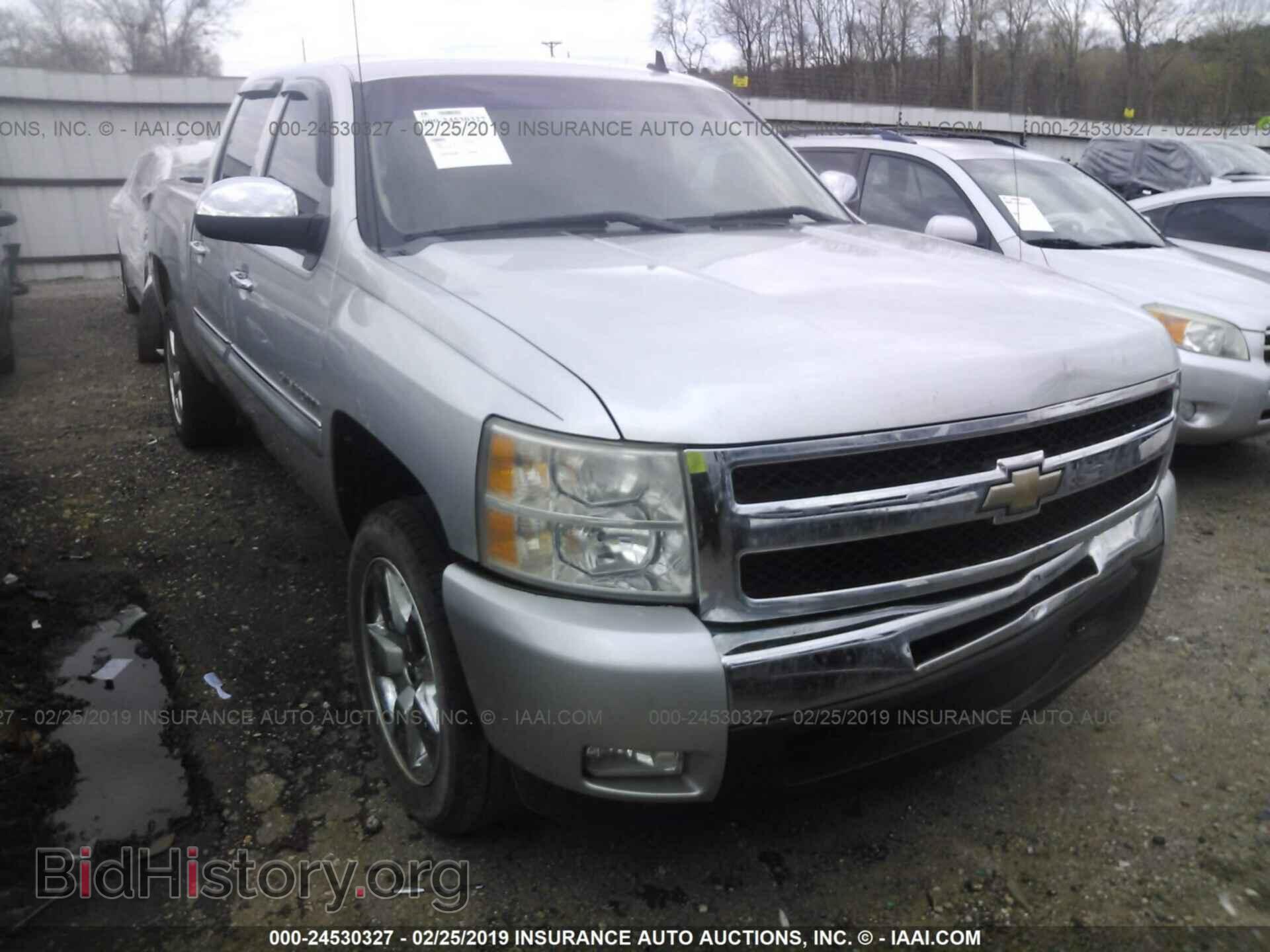 Photo 3GCPCSE04BG320169 - CHEVROLET SILVERADO 2011