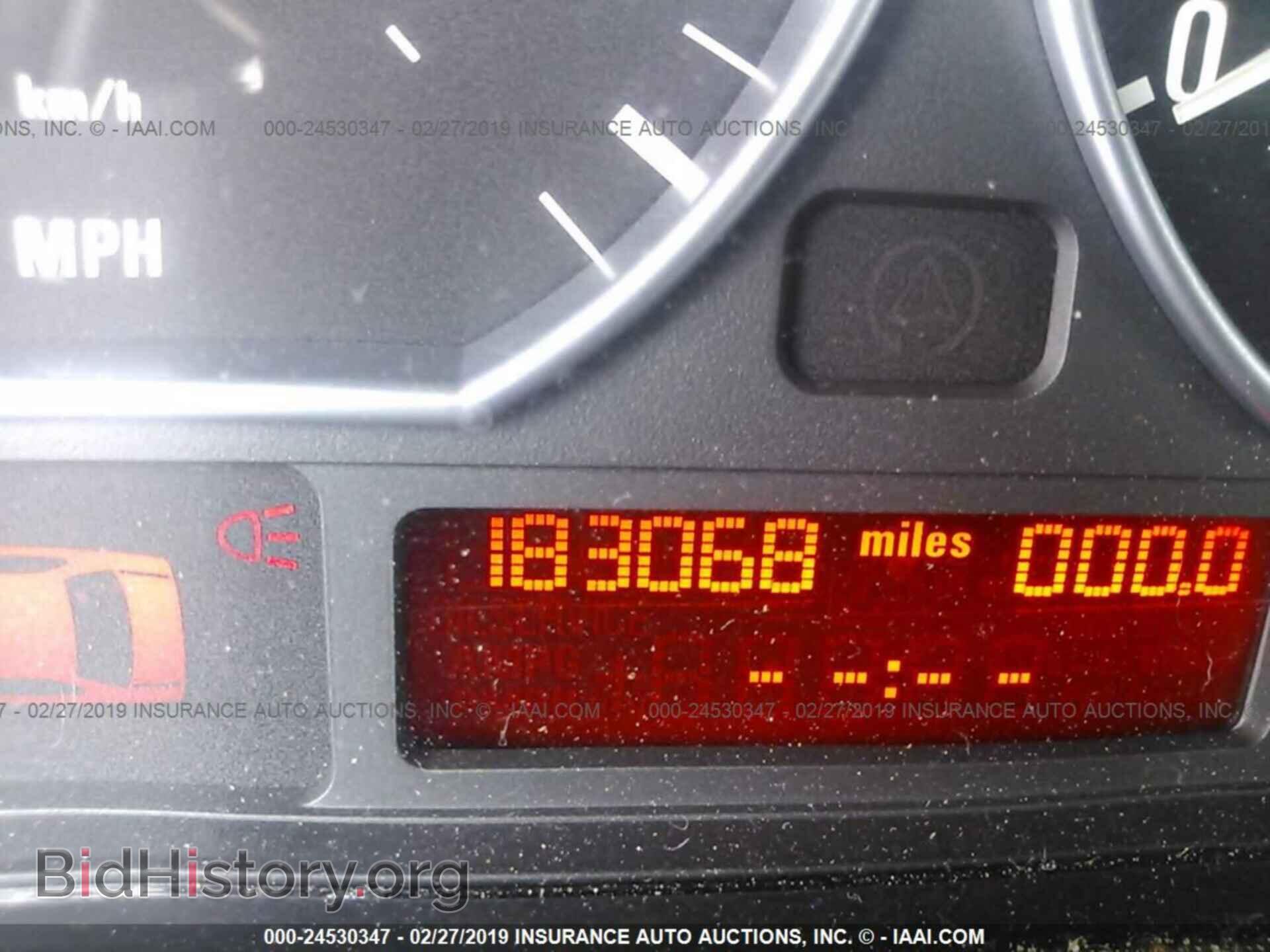 2003 BMW 330 - VIN: WBAEV53473KM25143 - Фото 7