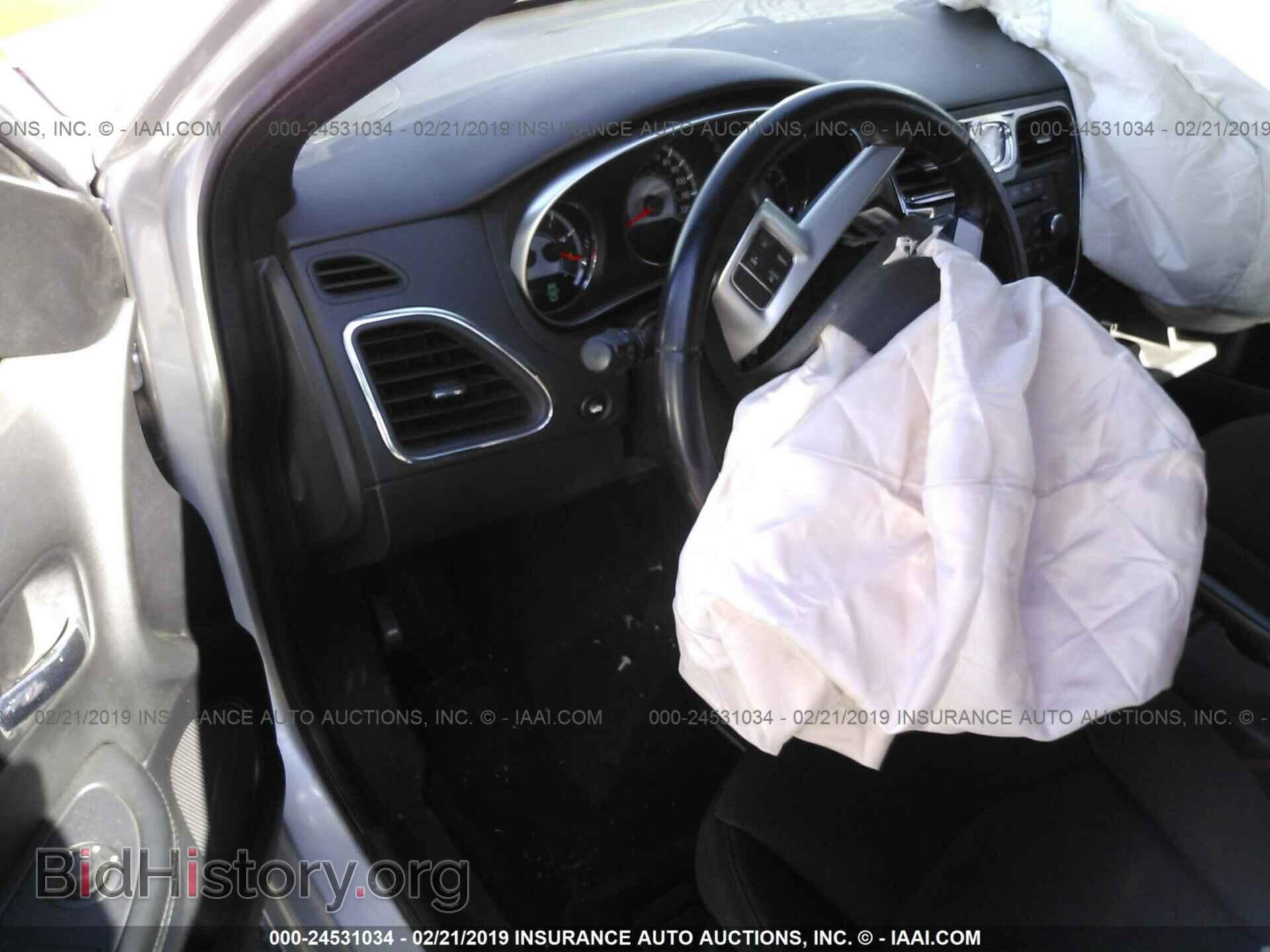 2011 CHRYSLER 200 - VIN: 1C3BC1FB1BN577452 - Фото 5