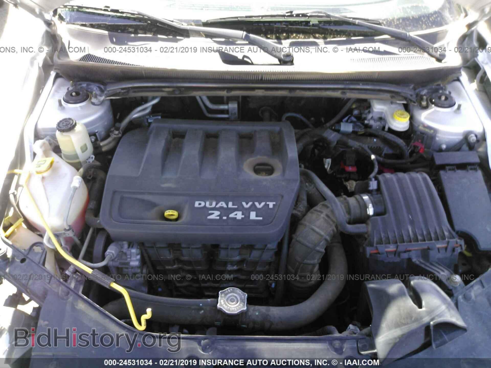 2011 CHRYSLER 200 - VIN: 1C3BC1FB1BN577452 - Фото 10