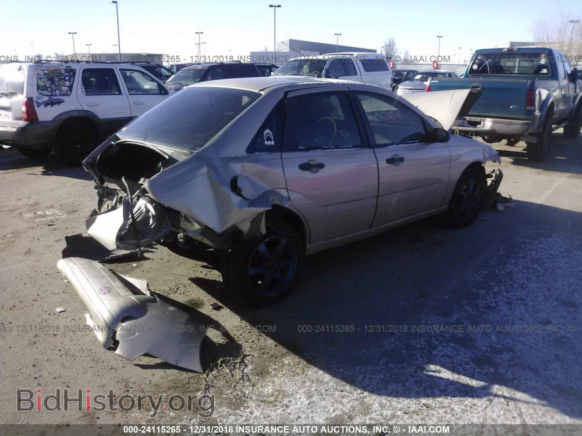 2007 FORD FOCUS - VIN: 1FAFP34N57W152365 - Фото 4