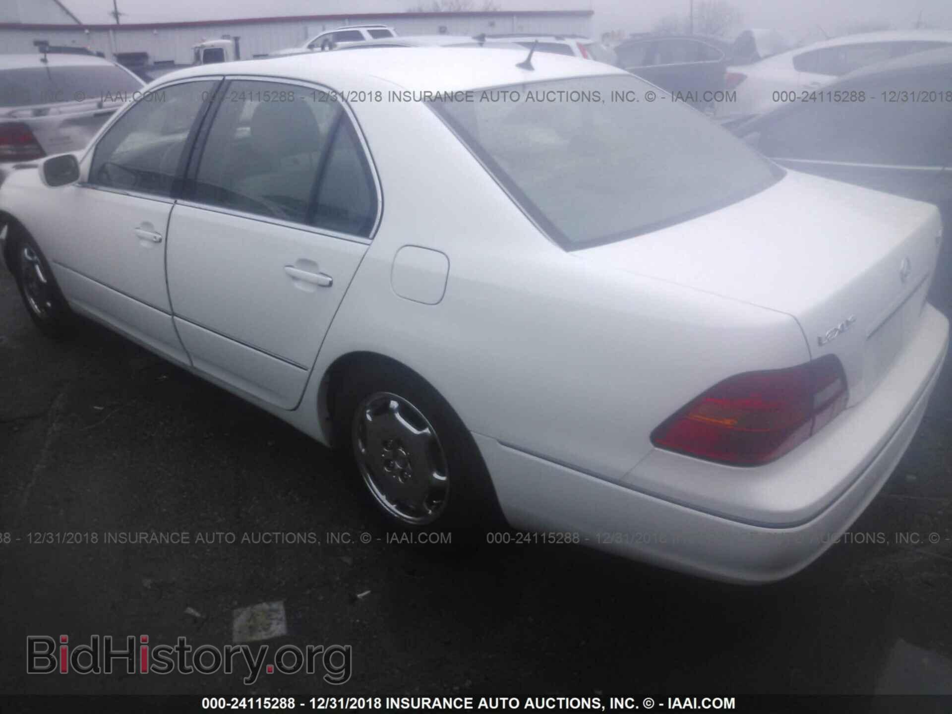 2002 LEXUS LS - VIN: JTHBN30F220075266 - Photo 3