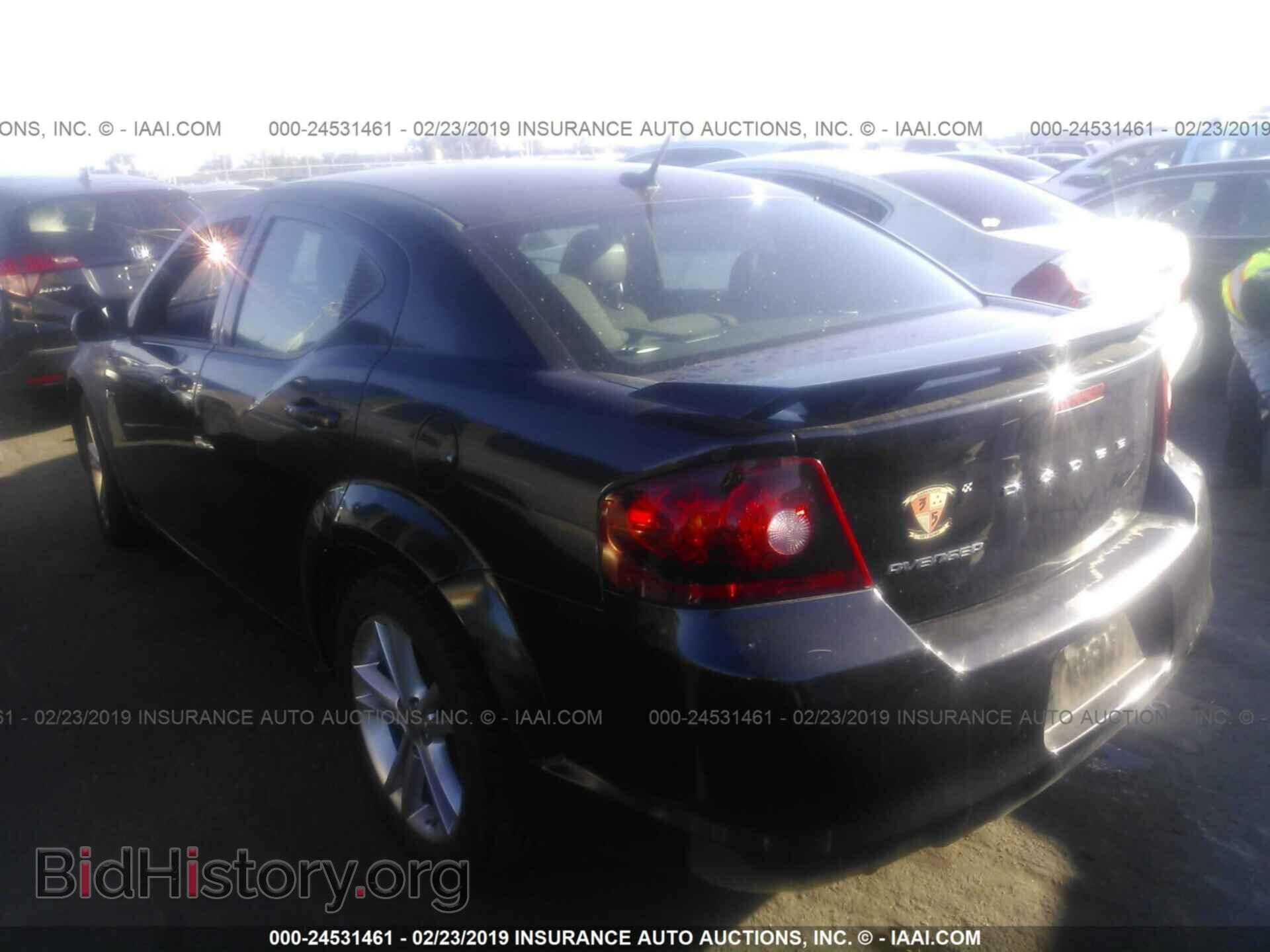 2011 DODGE AVENGER - VIN: 1B3BD1FG1BN513854 - Фото 3
