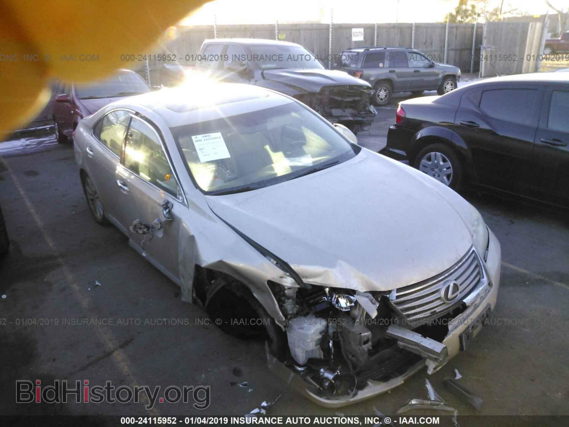 Photo JTHBK1EG6A2403211 - LEXUS ES 2010