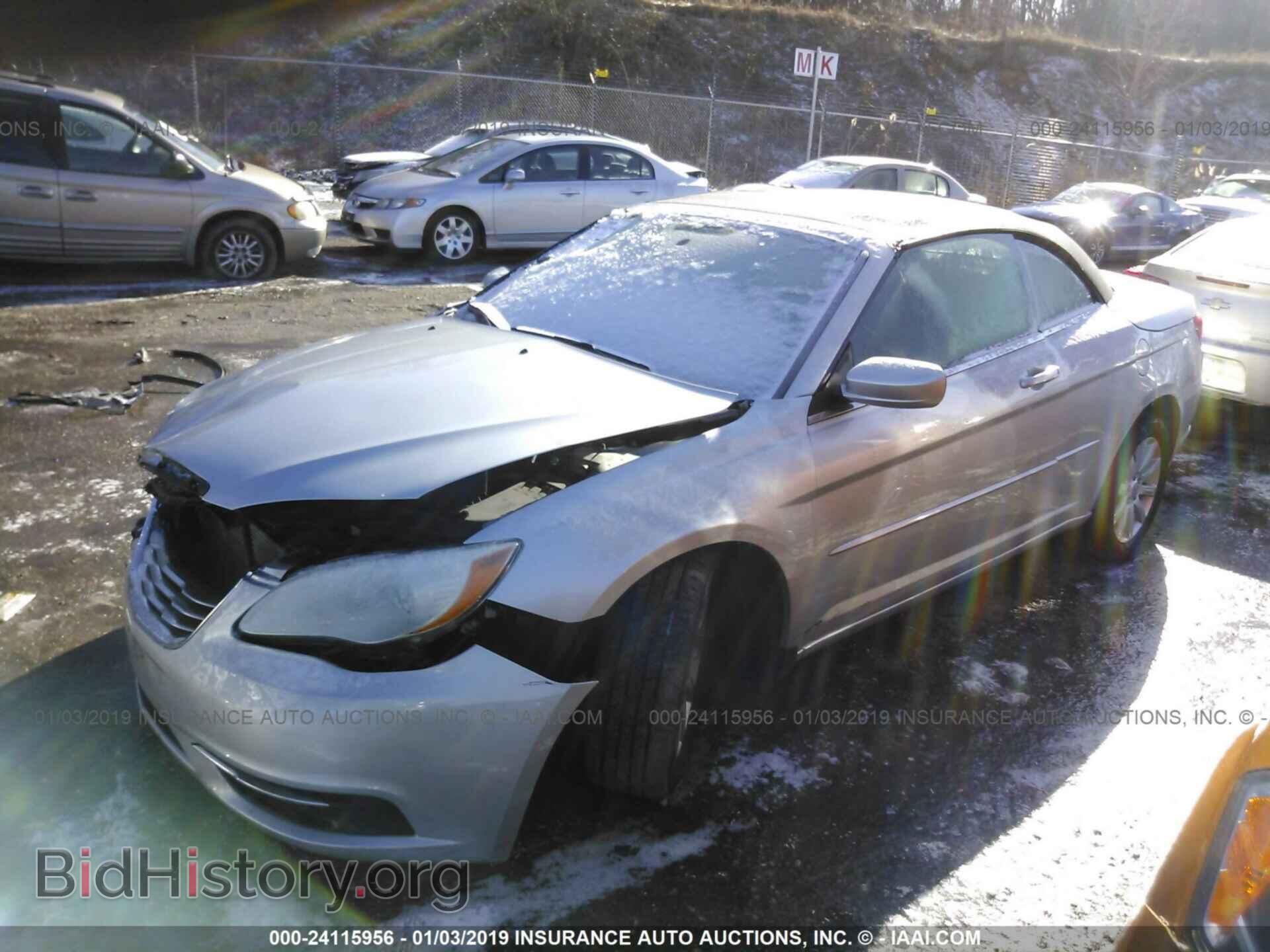 2012 CHRYSLER 200 - VIN: 1C3BCBEG1CN256340 - Фото 2