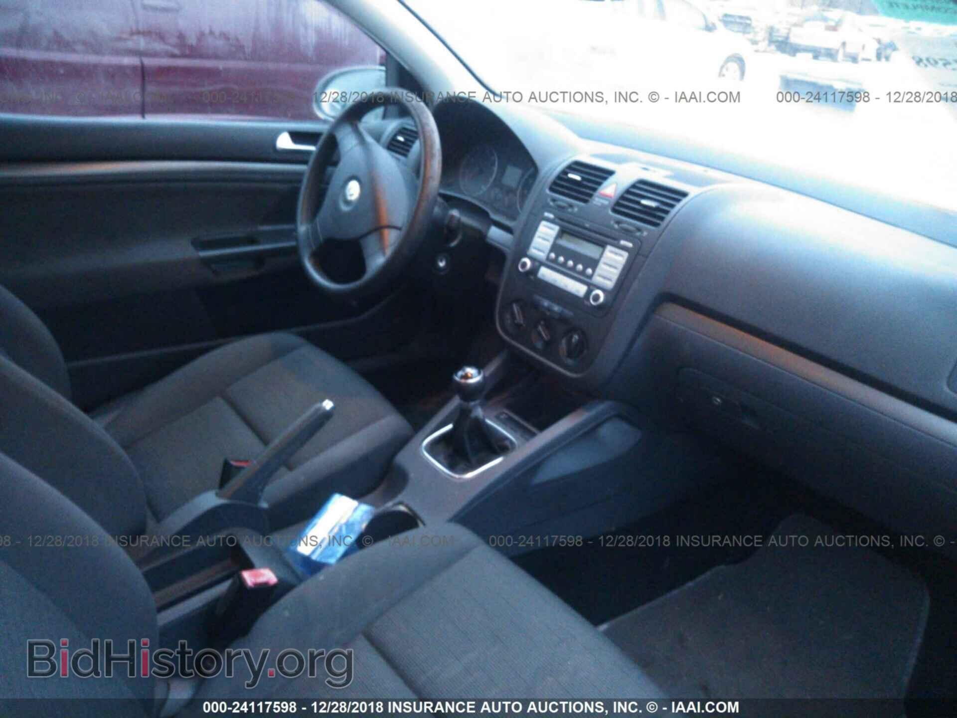 2007 VOLKSWAGEN RABBIT - VIN: WVWAR71K77W130545 - Фото 5