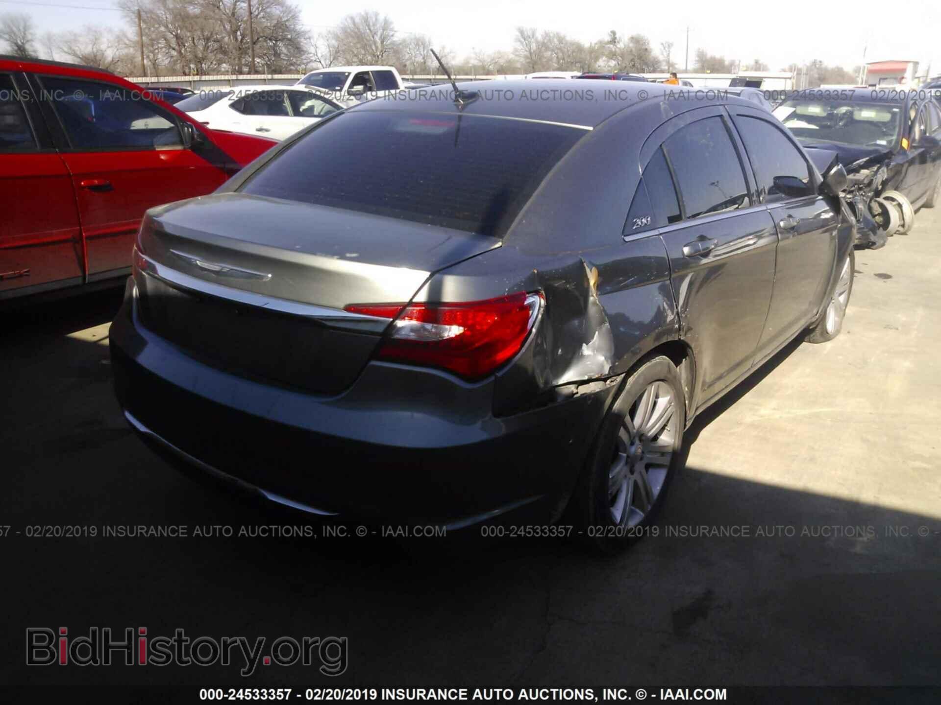 2012 CHRYSLER 200 - VIN: 1C3CCBAB5CN318708 - Фото 4