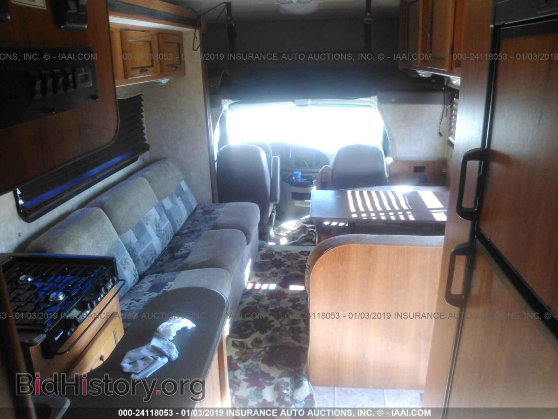 2010 FORD ECONOLINE - VIN: 1FDXE45S68DB42760 - Фото 5