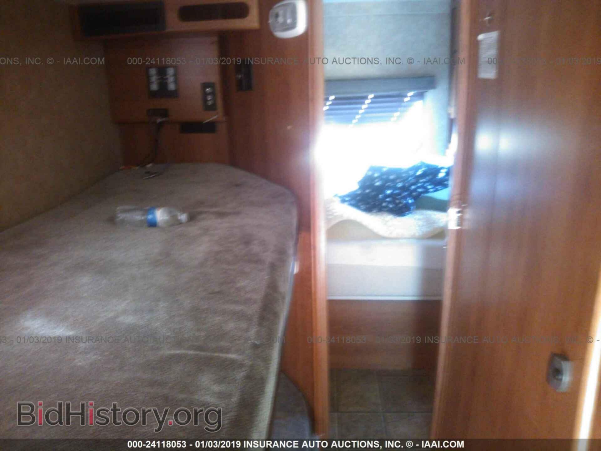 2010 FORD ECONOLINE - VIN: 1FDXE45S68DB42760 - Фото 8