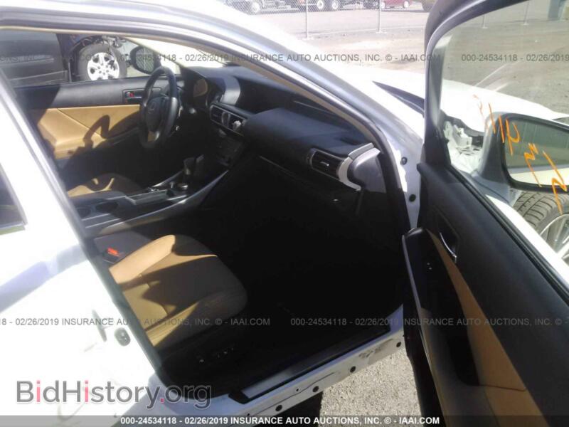2014 Lexus IS (VIN JTHBF1D21E5002017) — photo 5 of 10