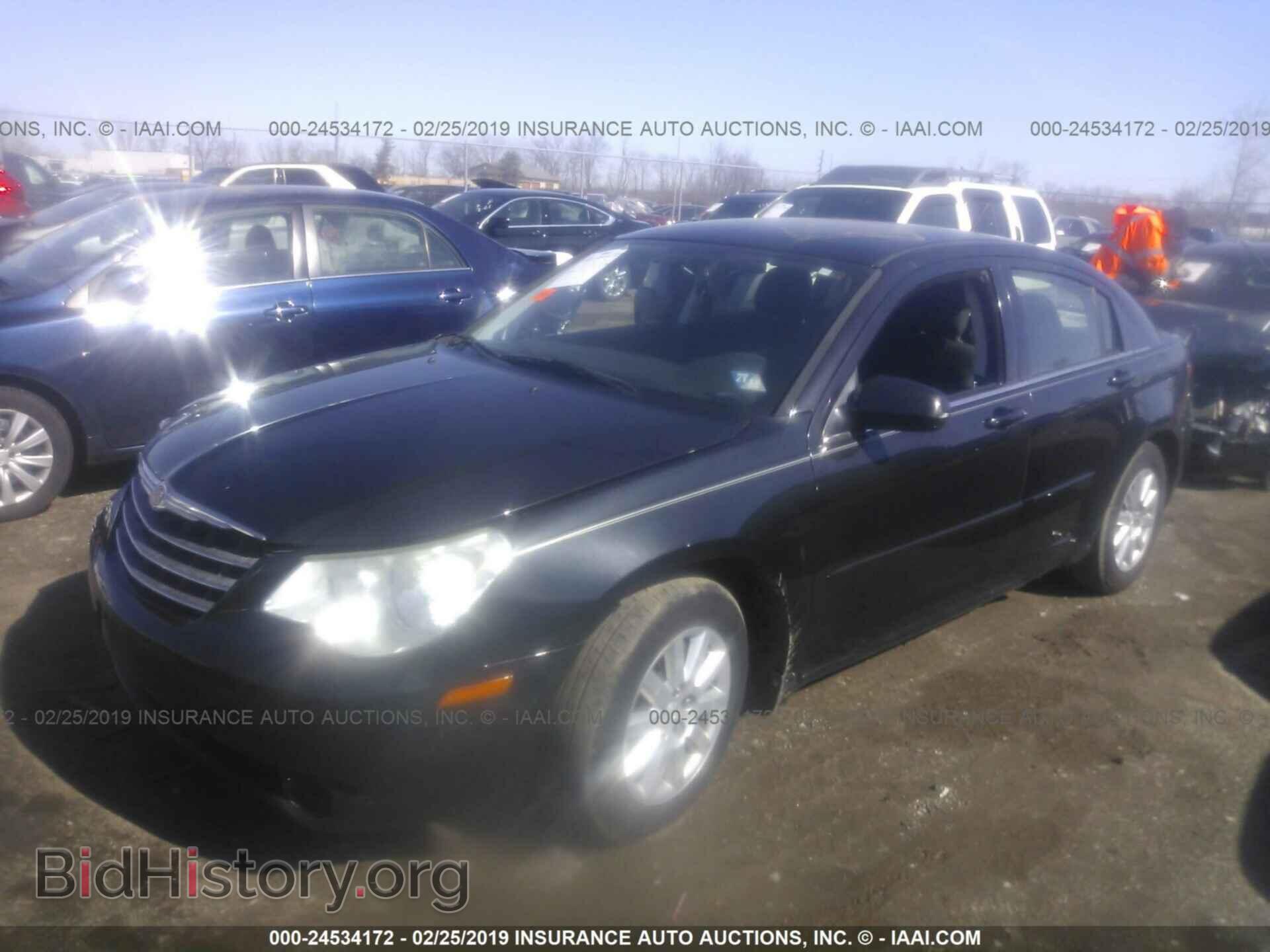 2010 CHRYSLER SEBRING - VIN: 1C3CC4FB2AN169370 - Фото 2