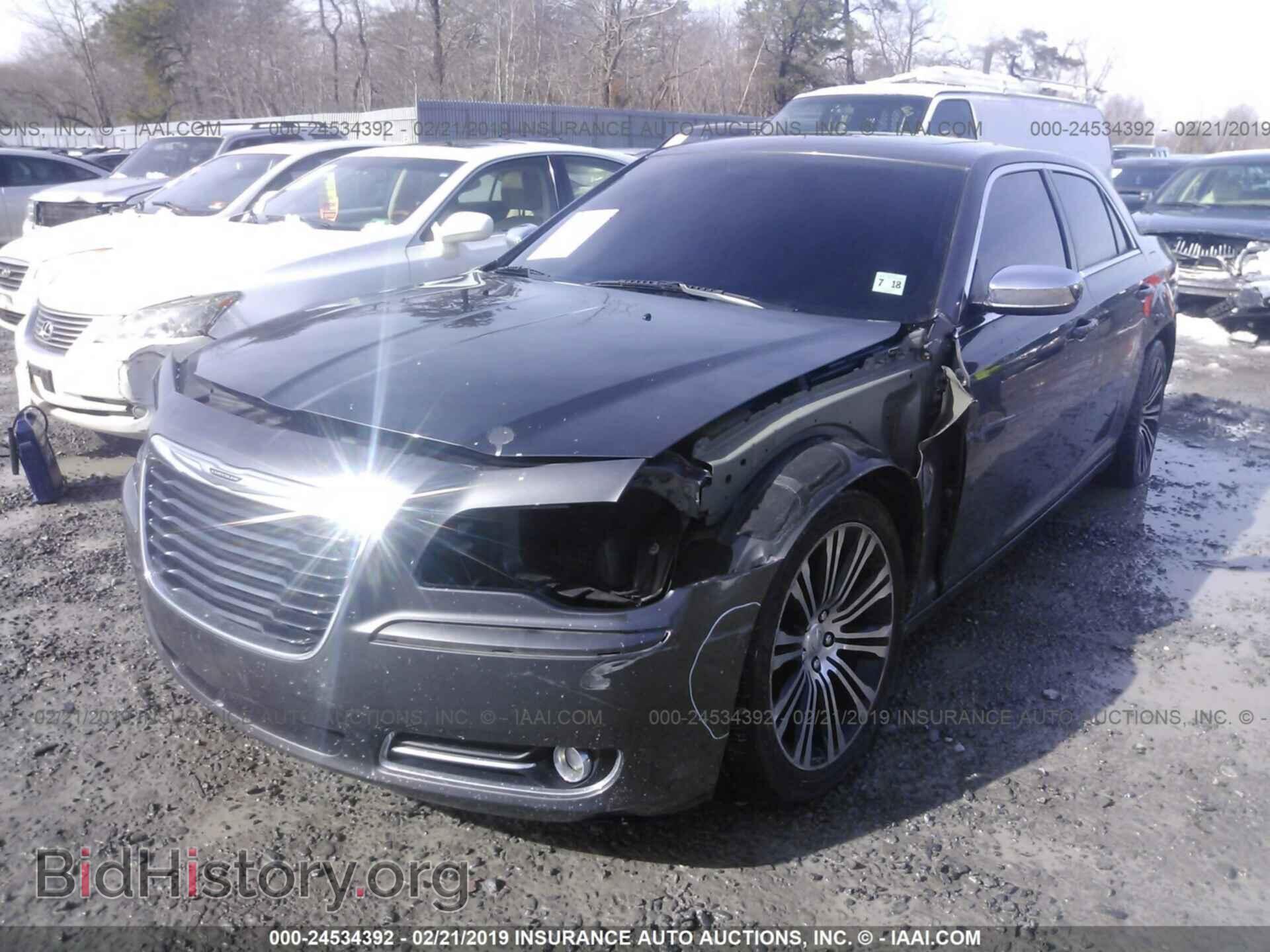 2013 CHRYSLER 300 - VIN: 2C3CCABG9DH732511 - Photo 2