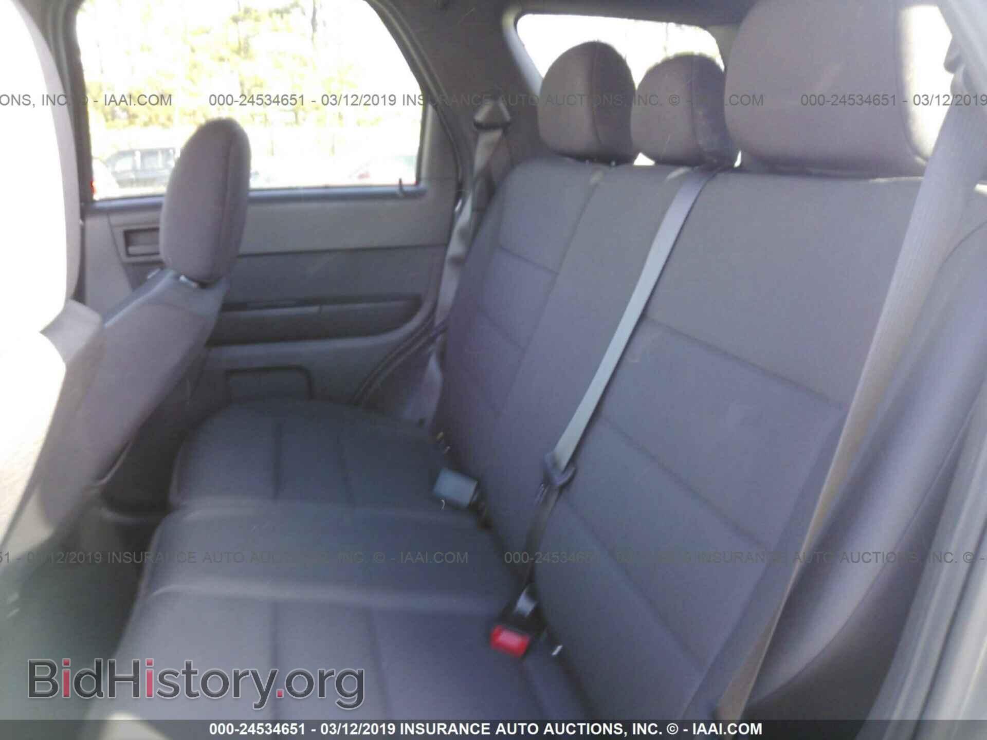 2011 FORD ESCAPE - VIN: 1FMCU0D71BKB17405 - Photo 8