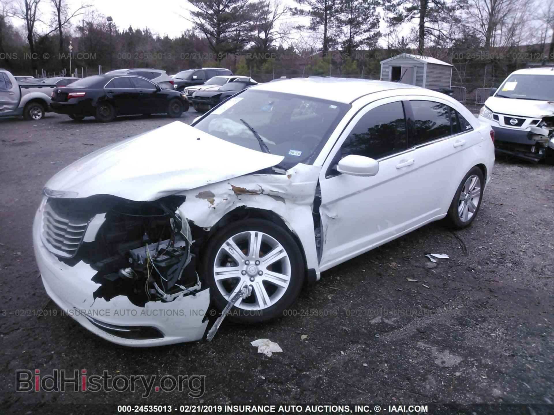 2013 CHRYSLER 200 - VIN: 1C3CCBAB7DN705360 - Photo 2