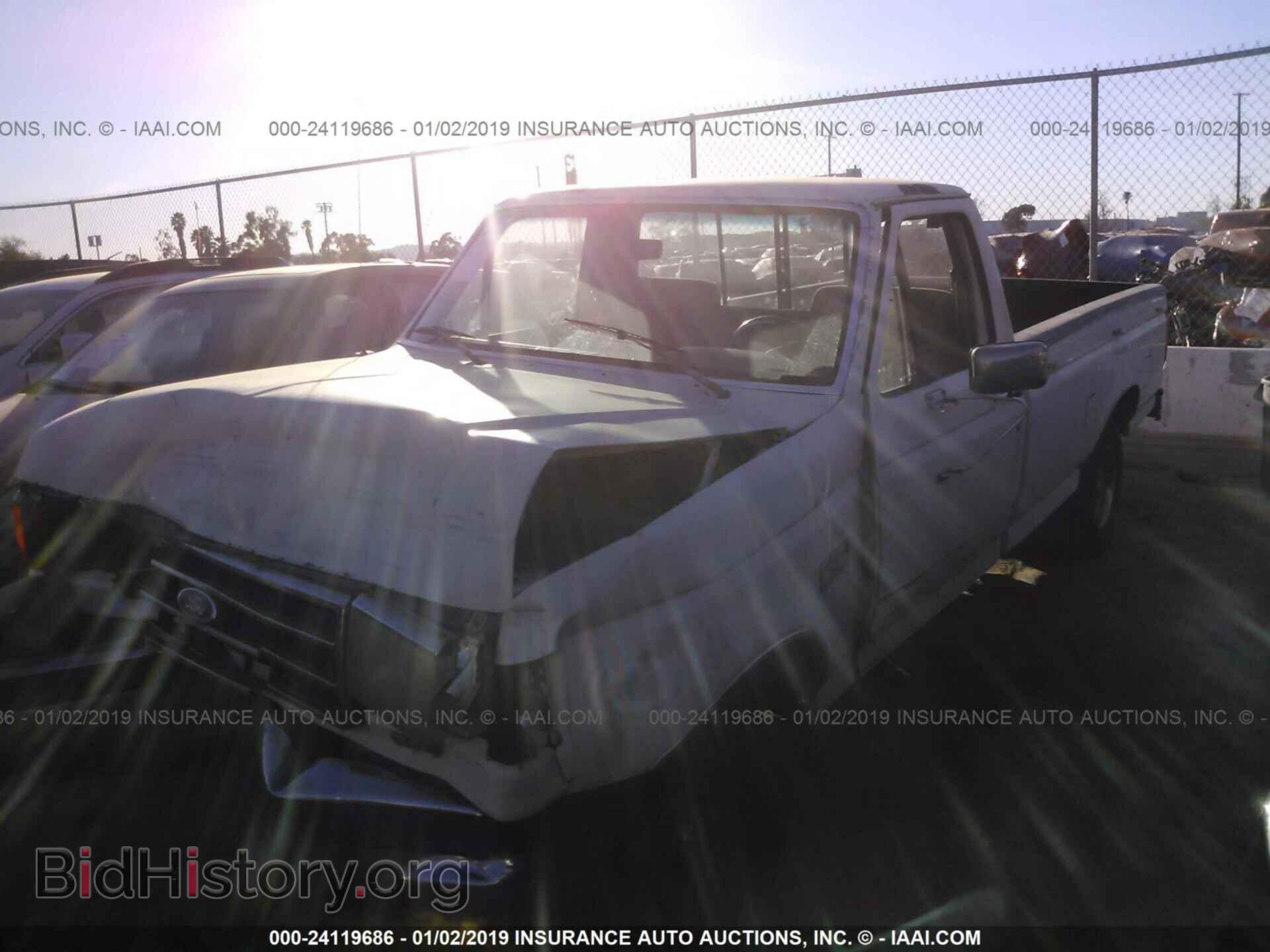 2014 AUDI A4 - VIN: WAUAFAFL4EA048528 - Фото 2
