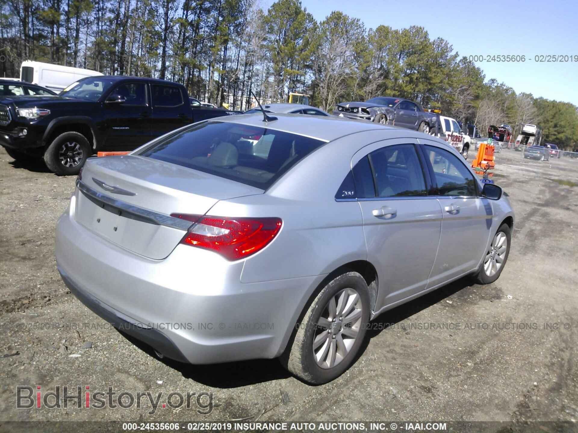 2012 CHRYSLER 200 - VIN: 1C3CCBBG9CN139484 - Фото 4