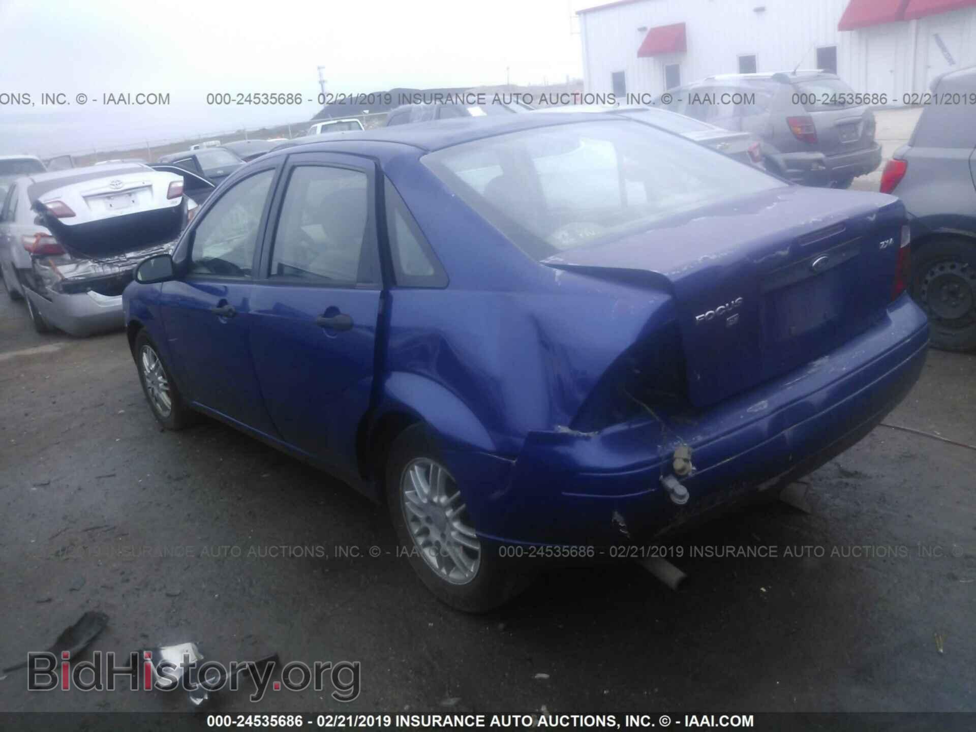 2005 FORD FOCUS - VIN: 1FAFP34N85W154947 - Фото 3
