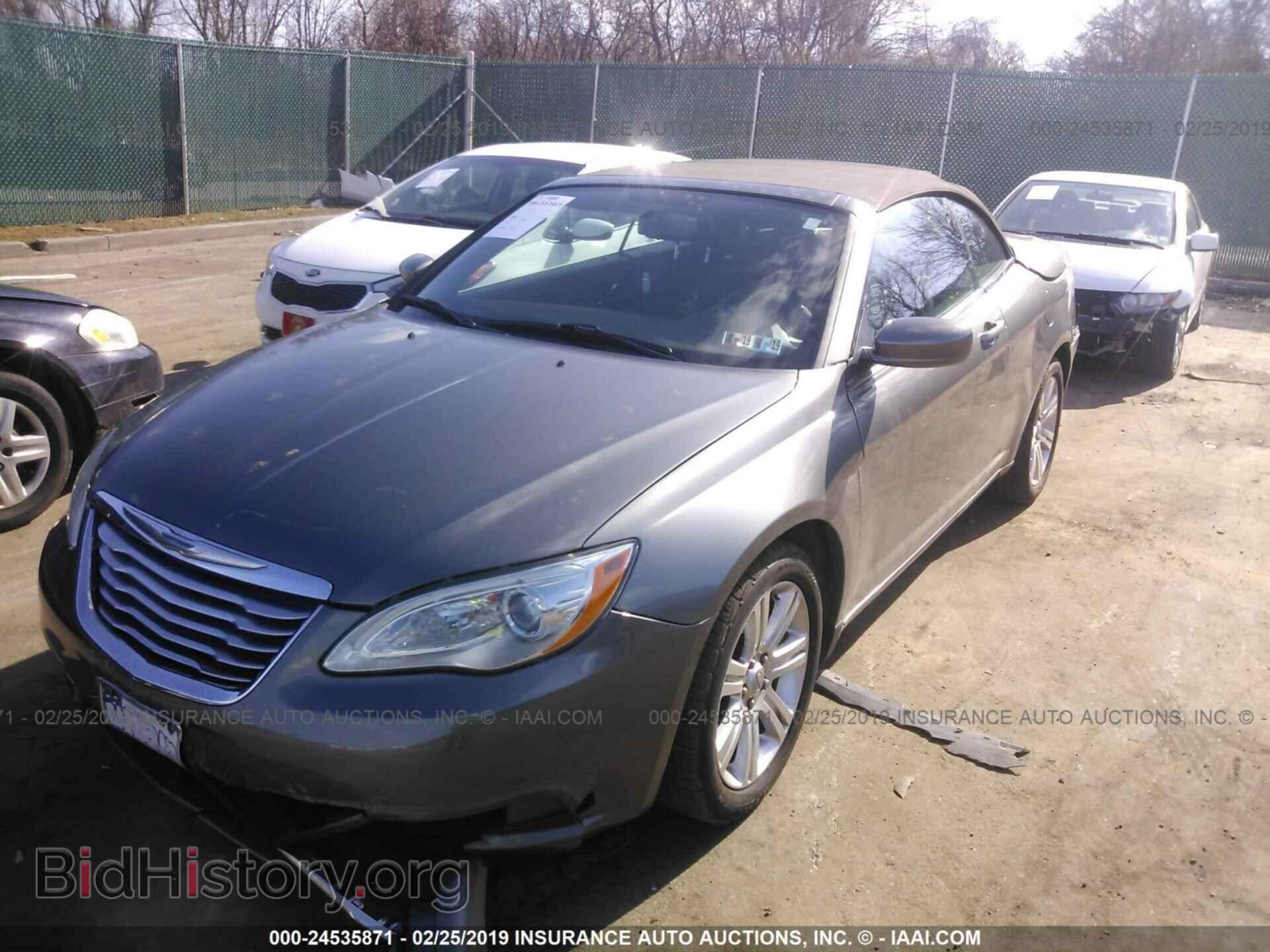 2012 CHRYSLER 200 - VIN: 1C3BCBEB7CN249221 - Фото 2