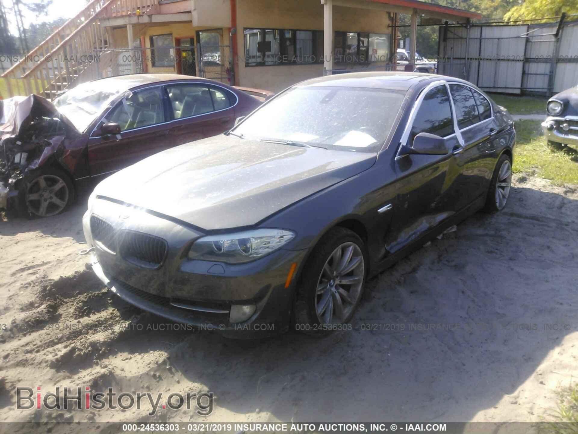 2011 BMW 528 - VIN: WBAFR1C53BC746907 - Фото 2
