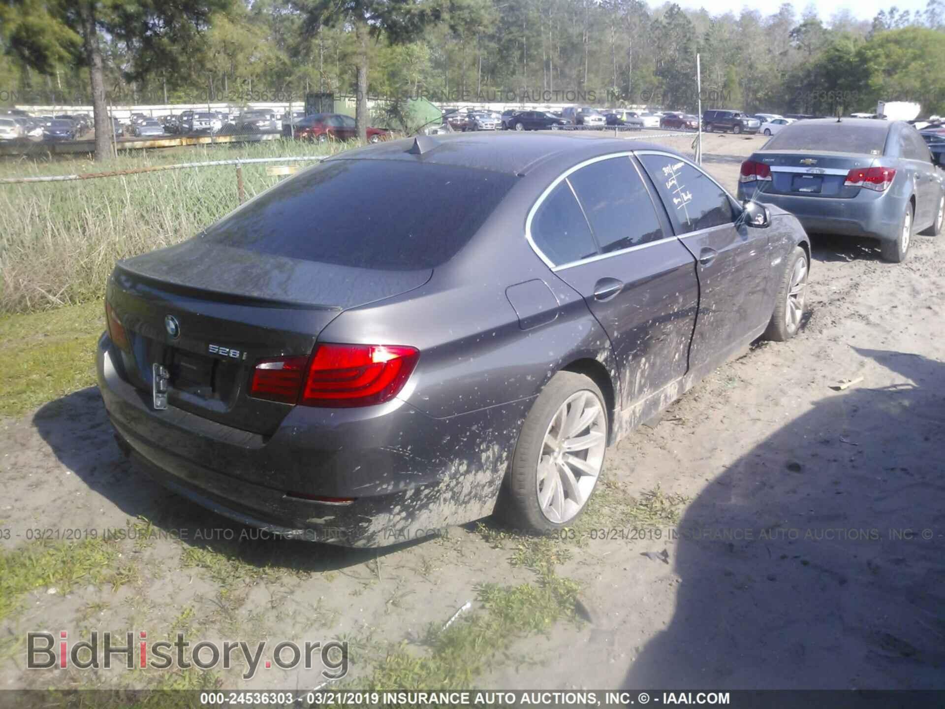 2011 BMW 528 - VIN: WBAFR1C53BC746907 - Фото 4