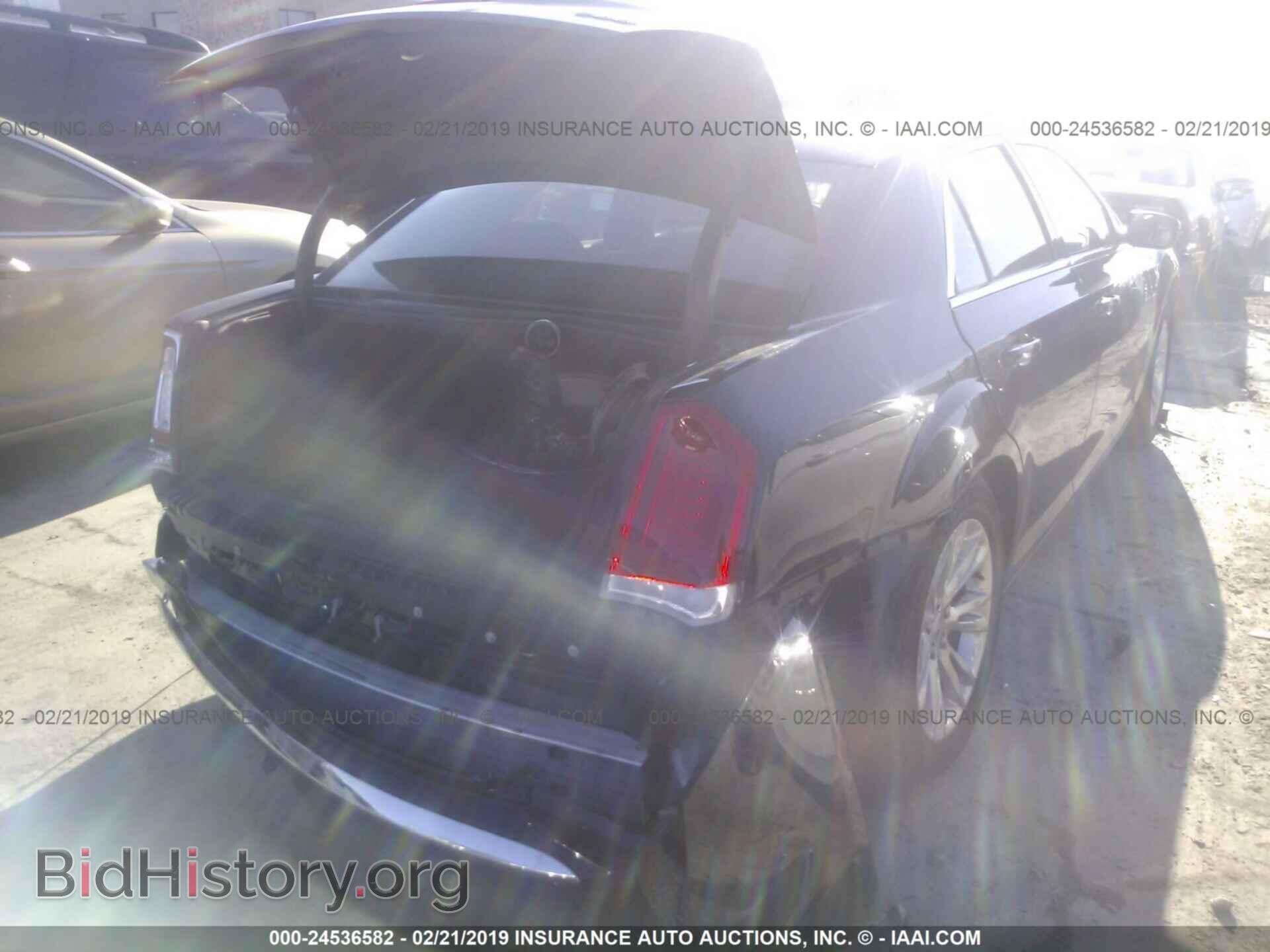 2018 CHRYSLER 300 - VIN: 2C3CCAAG3JH209045 - Фото 4