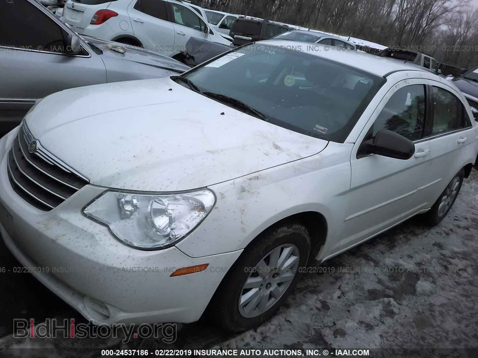 2010 CHRYSLER SEBRING - VIN: 1C3CC4FB4AN162145 - Фото 2