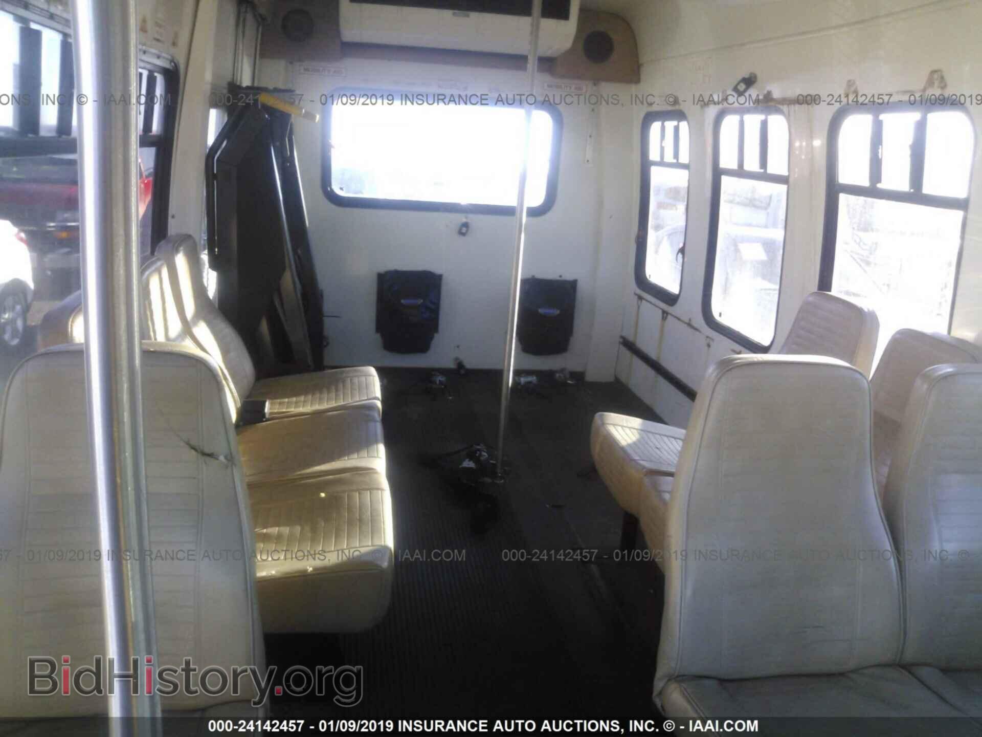 2002 FORD ECONOLINE - VIN: 1FDWE35S72HA74409 - Photo 7