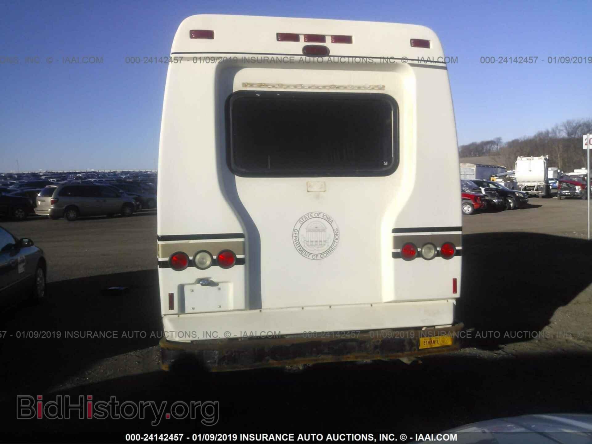 2002 FORD ECONOLINE - VIN: 1FDWE35S72HA74409 - Photo 8