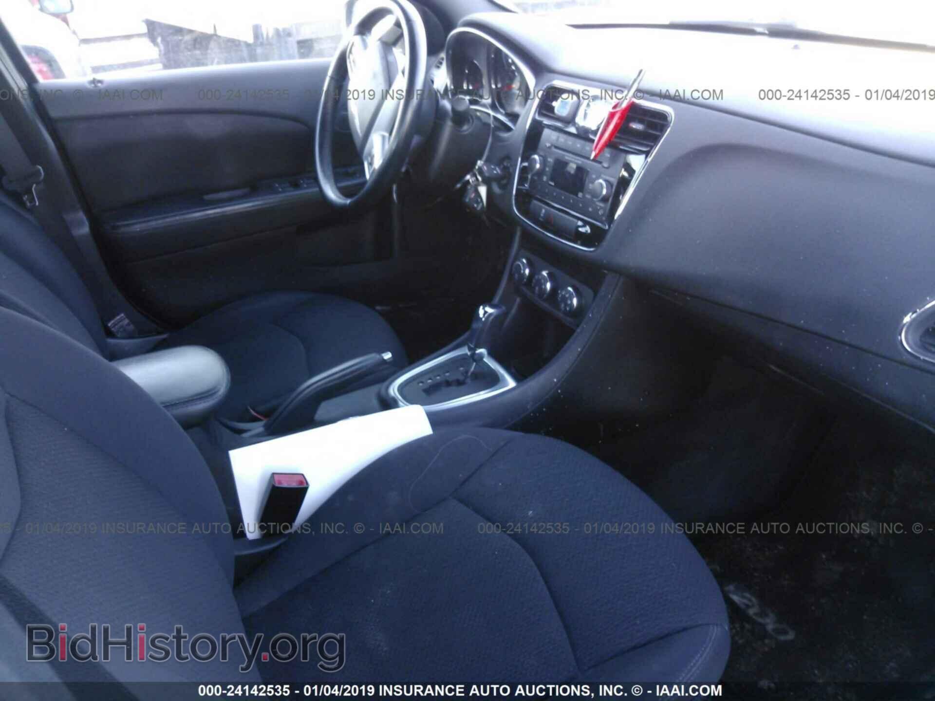 2013 CHRYSLER 200 - VIN: 1C3CCBBG3DN697171 - Фото 5