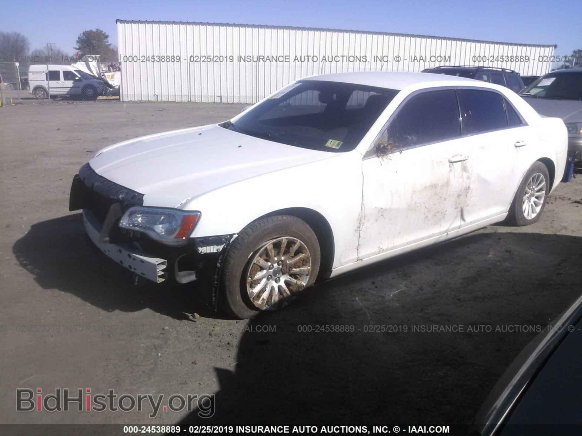 2012 CHRYSLER 300 - VIN: 2C3CCAAG2CH135054 - Photo 2