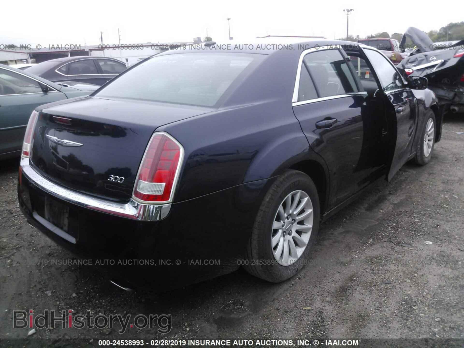 2011 CHRYSLER 300 - VIN: 2C3CA4CG4BH523308 - Фото 4