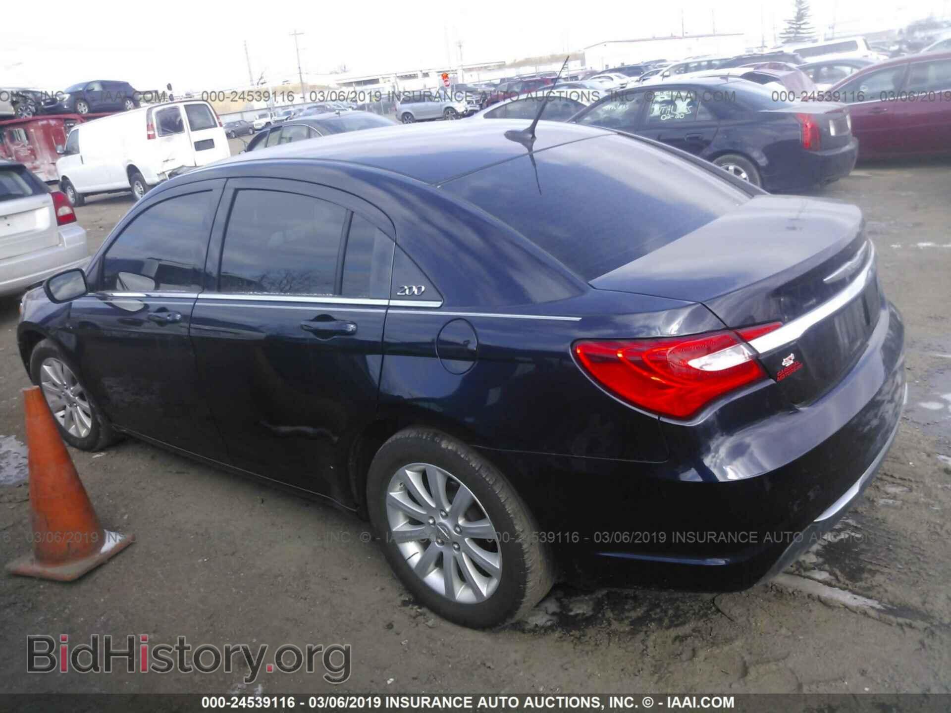 2011 CHRYSLER 200 - VIN: 1C3BC1FG0BN527766 - Photo 3