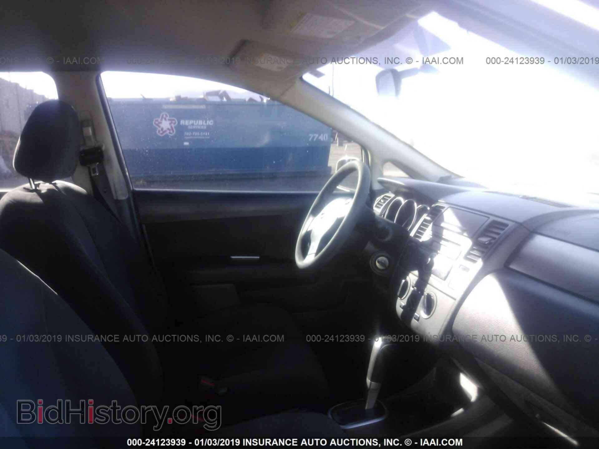 2009 NISSAN VERSA - VIN: 3N1BC11E49L377191 - Фото 5