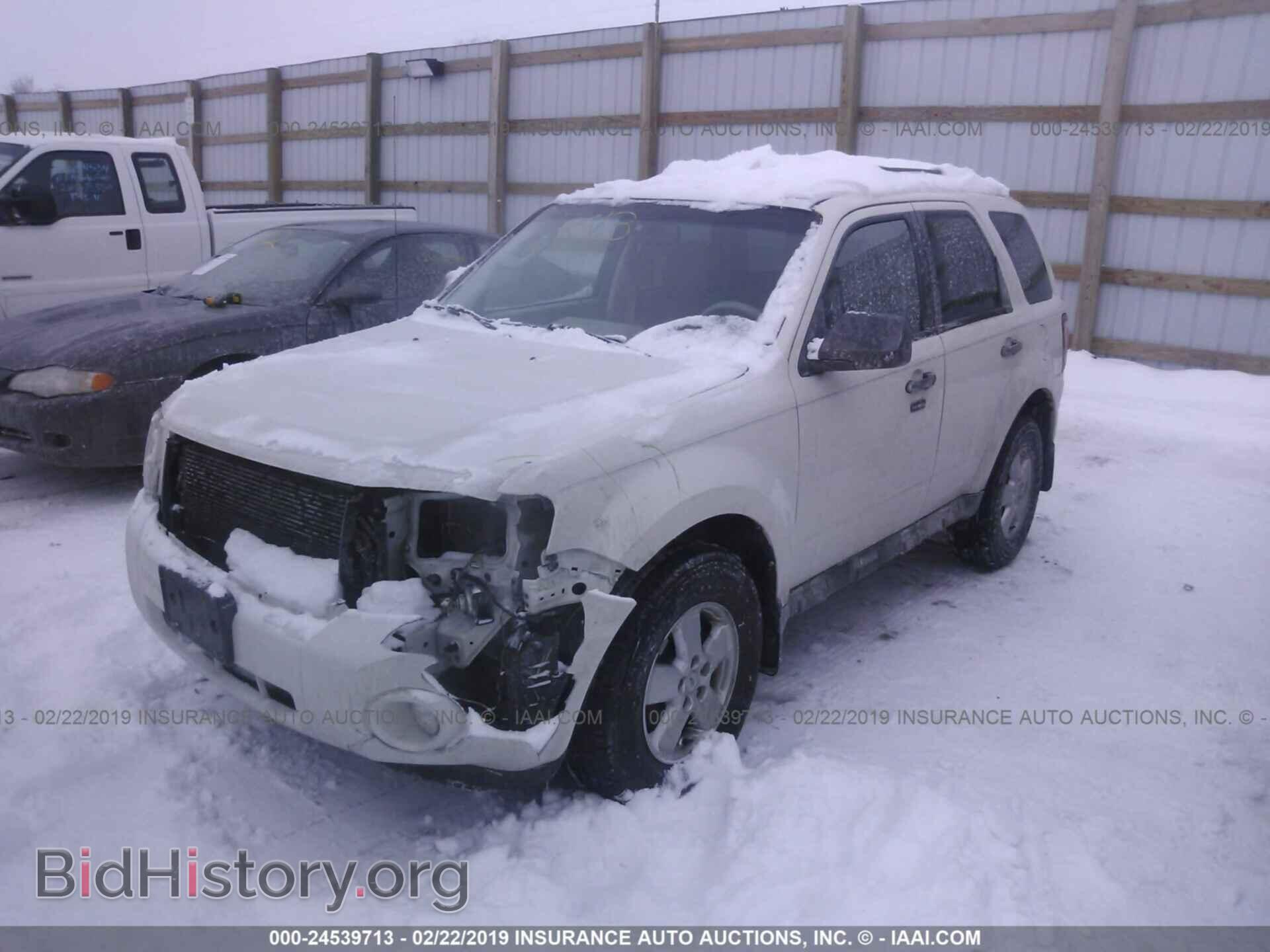 2009 FORD ESCAPE - VIN: 1FMCU03729KB09857 - Фото 2