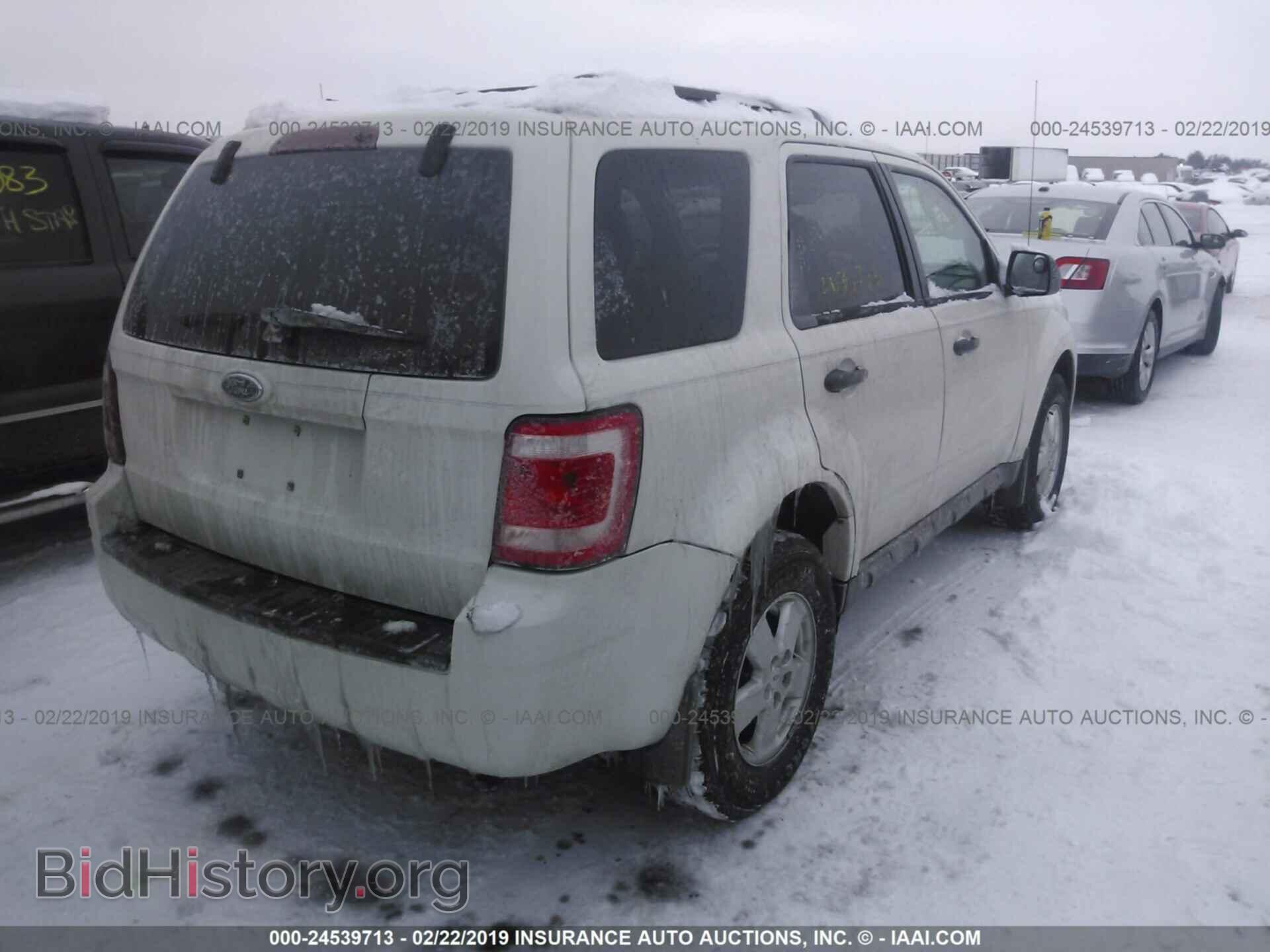 2009 FORD ESCAPE - VIN: 1FMCU03729KB09857 - Фото 4