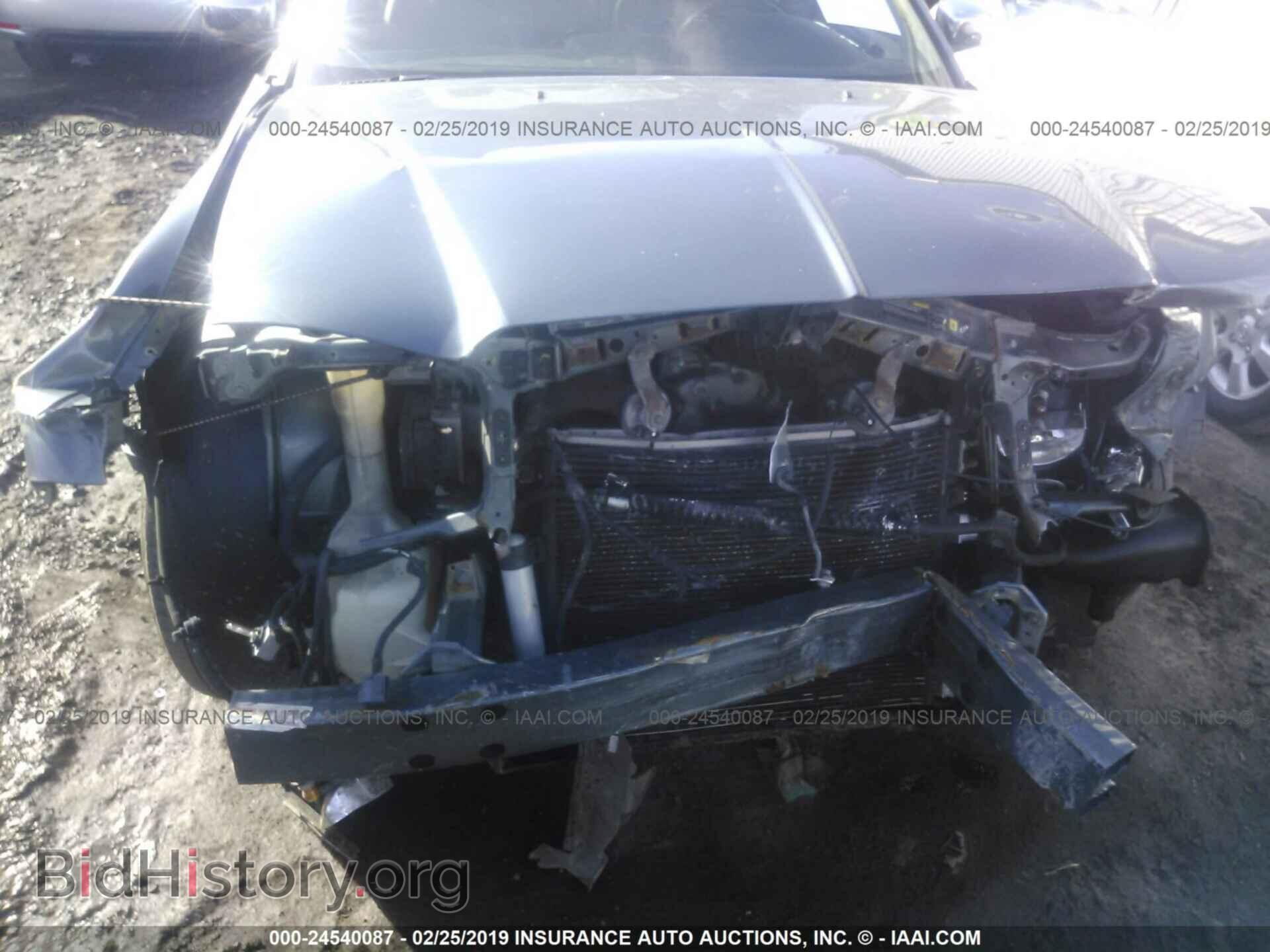 2006 CHRYSLER 300C - VIN: 2C3LA63H46H112744 - Photo 6