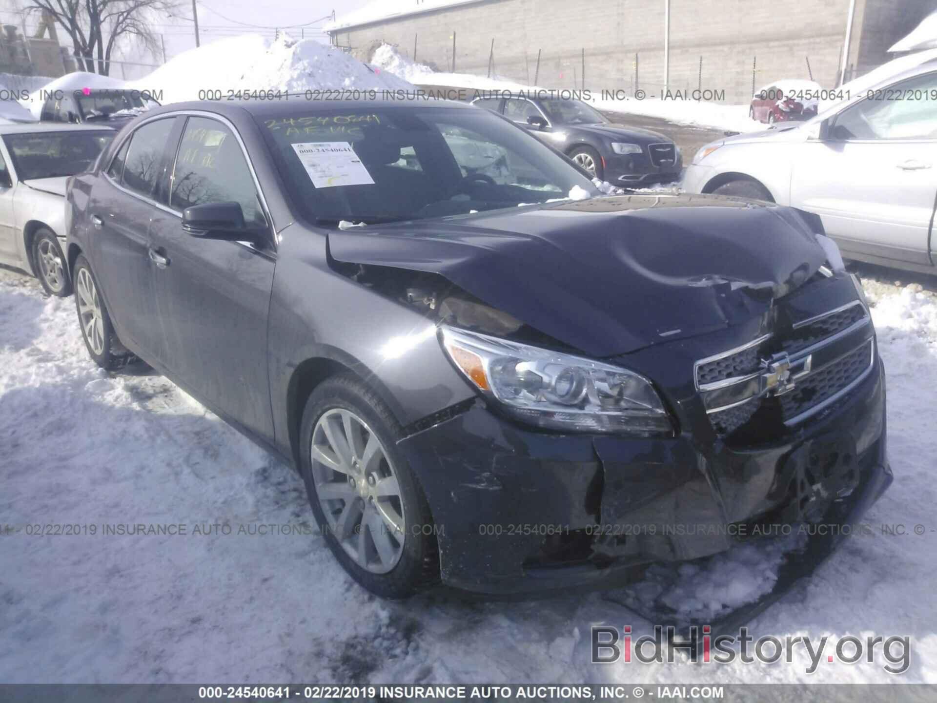 Photo 1G11H5SAXDF237574 - CHEVROLET MALIBU 2013