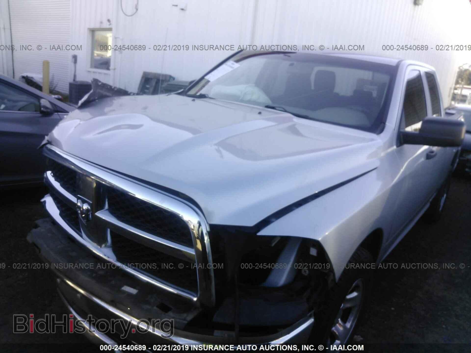 2011 DODGE RAM 1500 - VIN: 1D7RB1GP9BS503579 - Фото 2