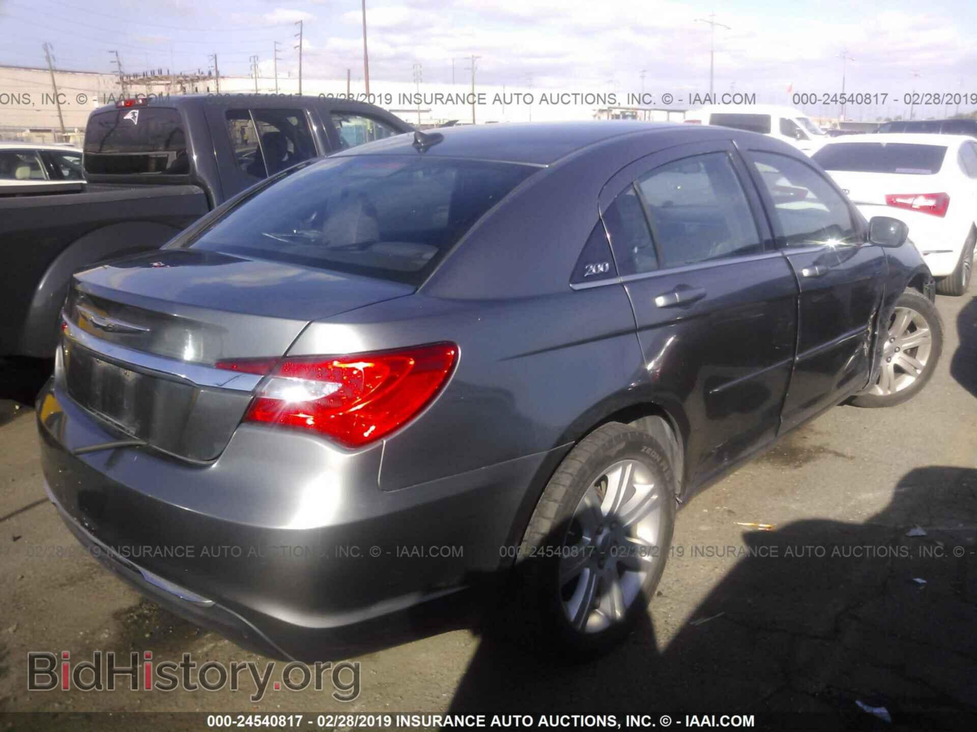2012 CHRYSLER 200 - VIN: 1C3CCBAB7CN317513 - Фото 4