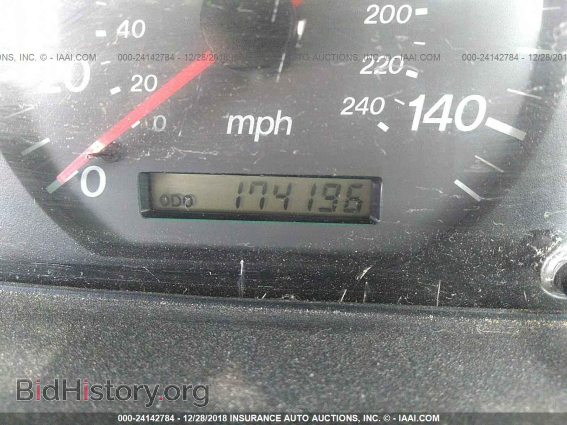 2016 CHRYSLER 200 - VIN: 1C3CCCAB2GN109034 - Фото 7