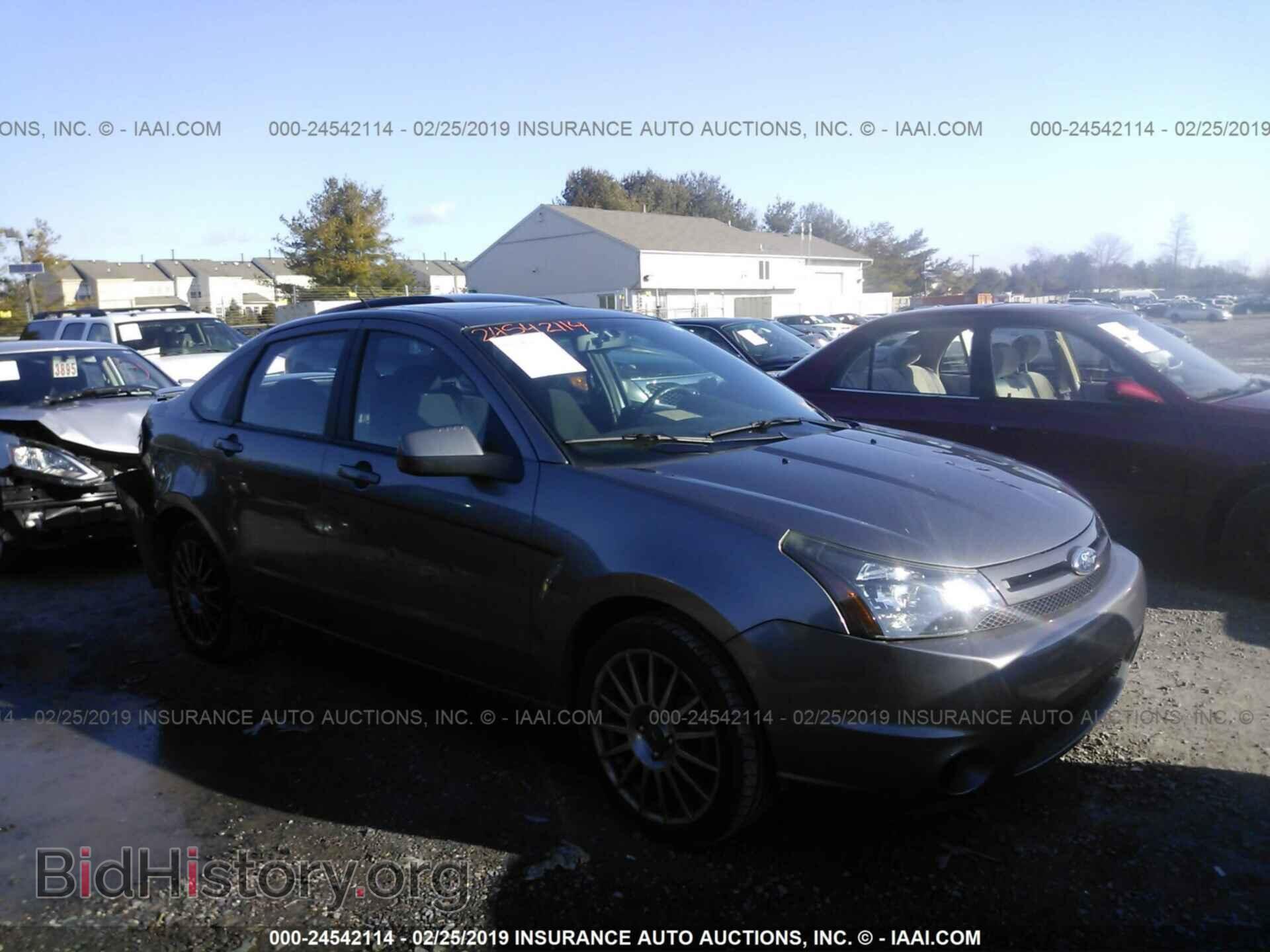 Photo 1FAHP3GN0BW132134 - FORD FOCUS 2011
