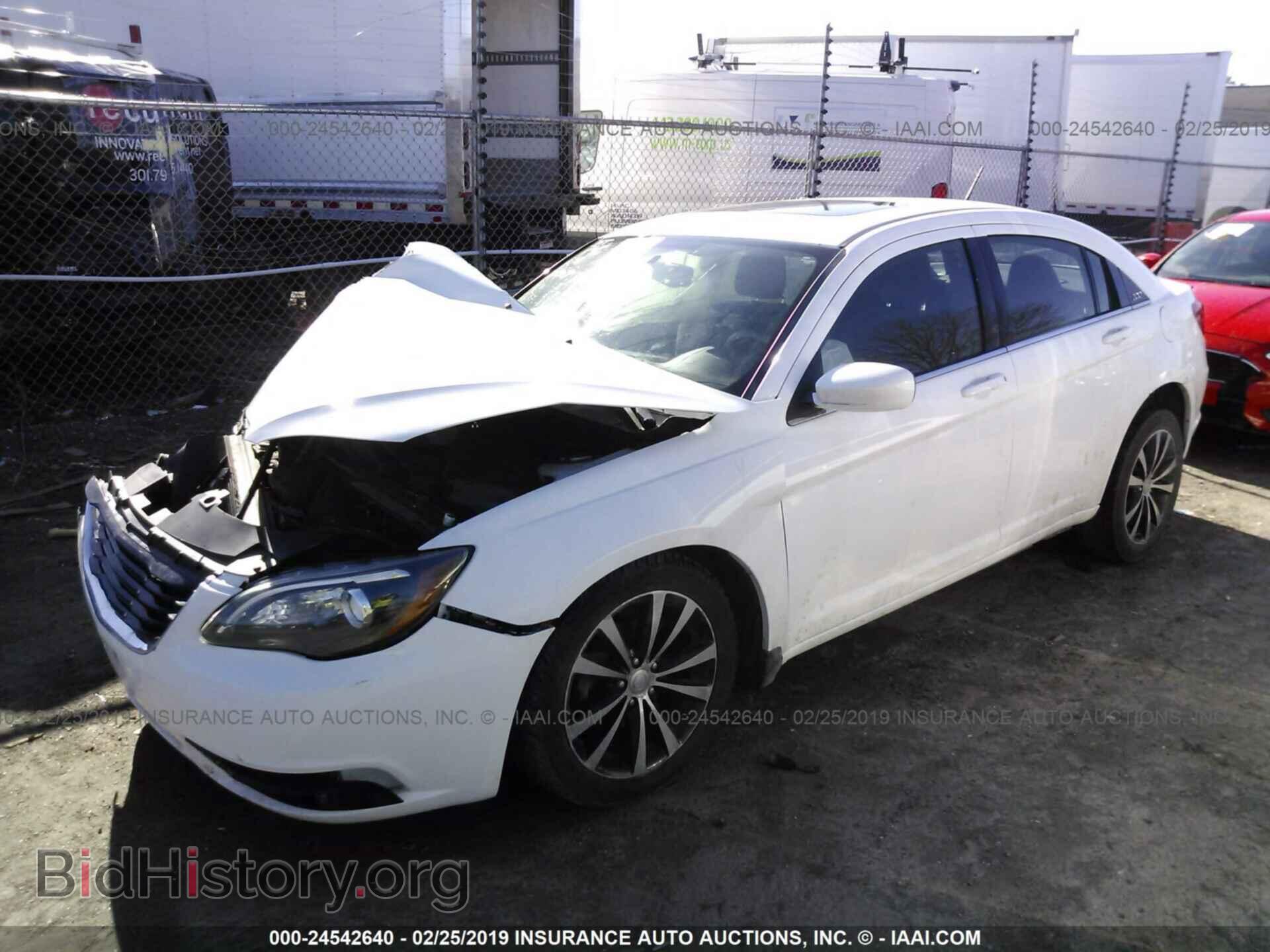2013 CHRYSLER 200 - VIN: 1C3CCBBG8DN755212 - Photo 2