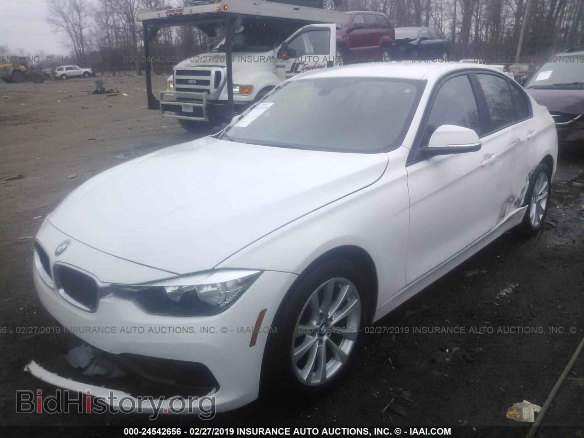 2016 BMW 320 - VIN: WBA8E1G57GNU11238 - Photo 2