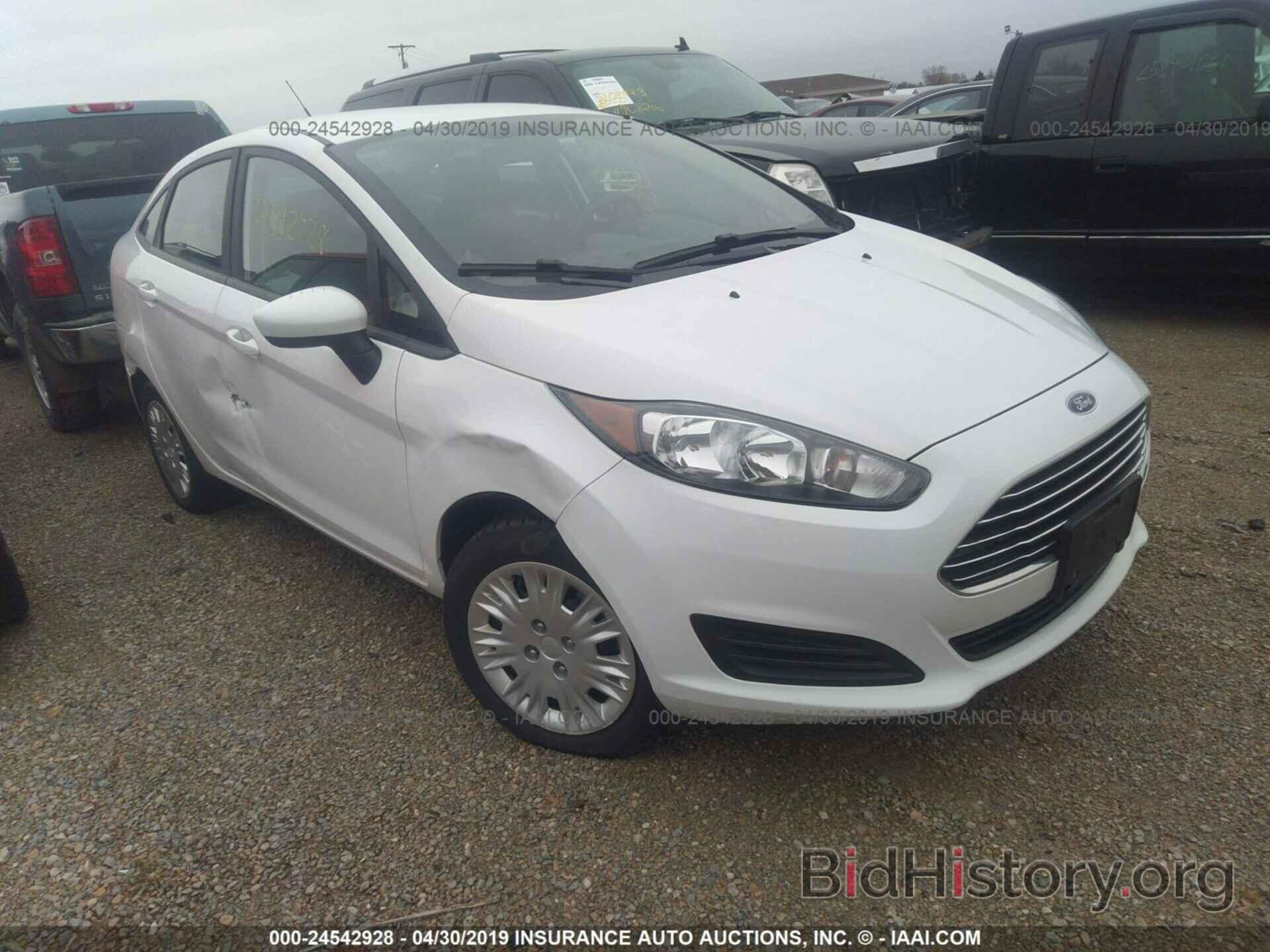 Photo 3FADP4AJ5FM146093 - FORD FIESTA 2015