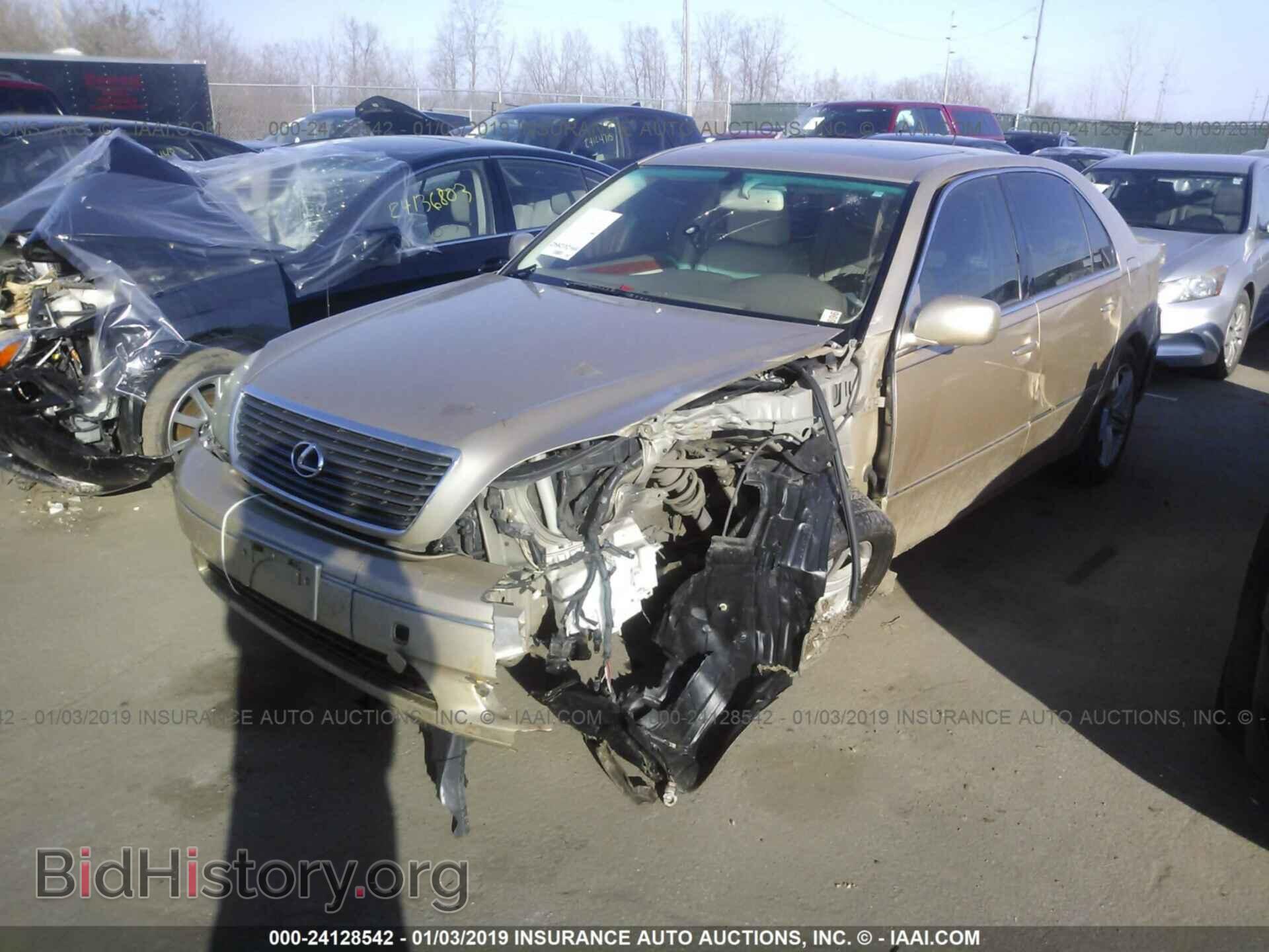 2001 LEXUS LS - VIN: JTHBN30F810032582 - Фото 2