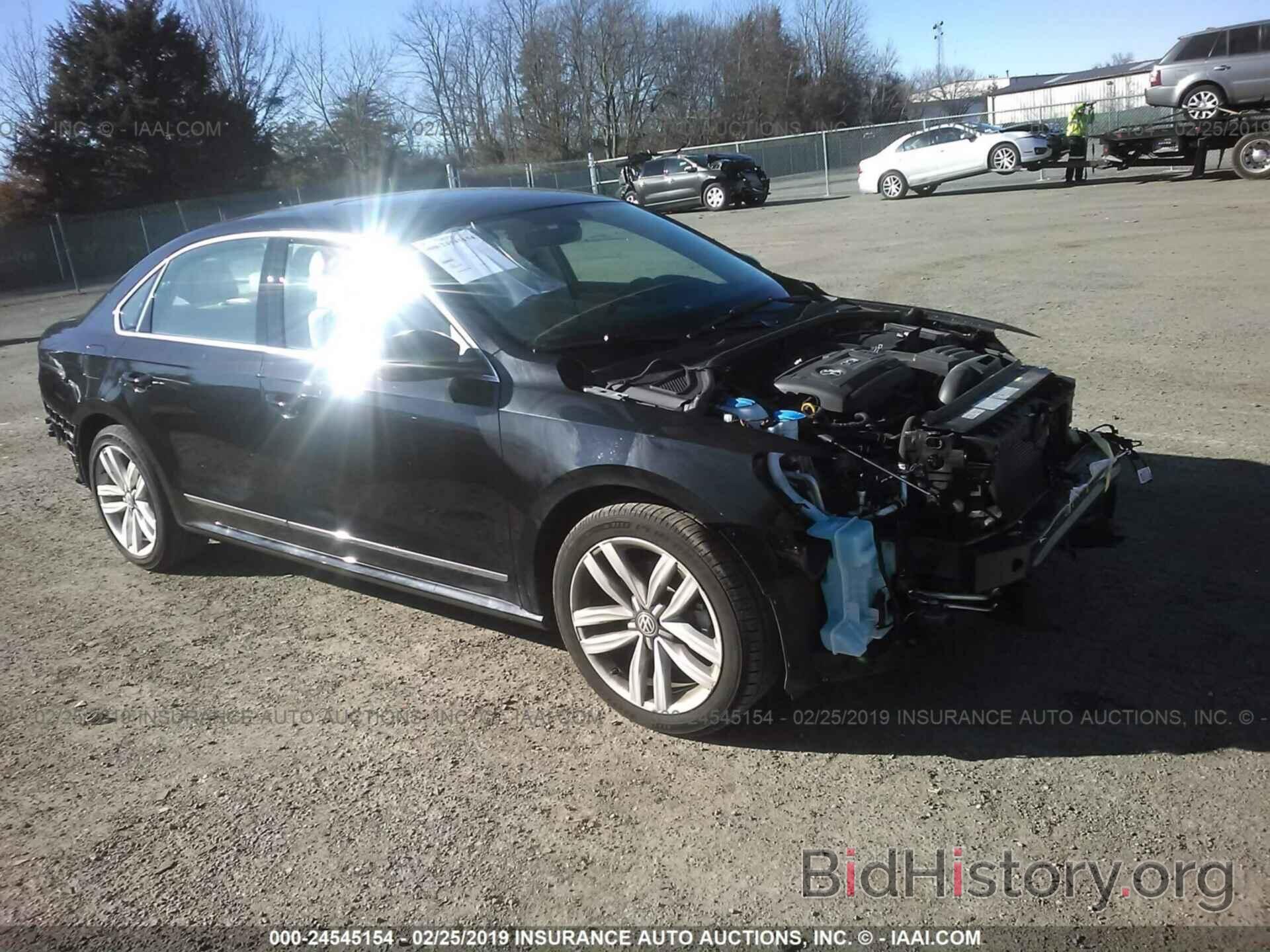 Photo 1VWGT7A38HC085751 - VOLKSWAGEN PASSAT 2017